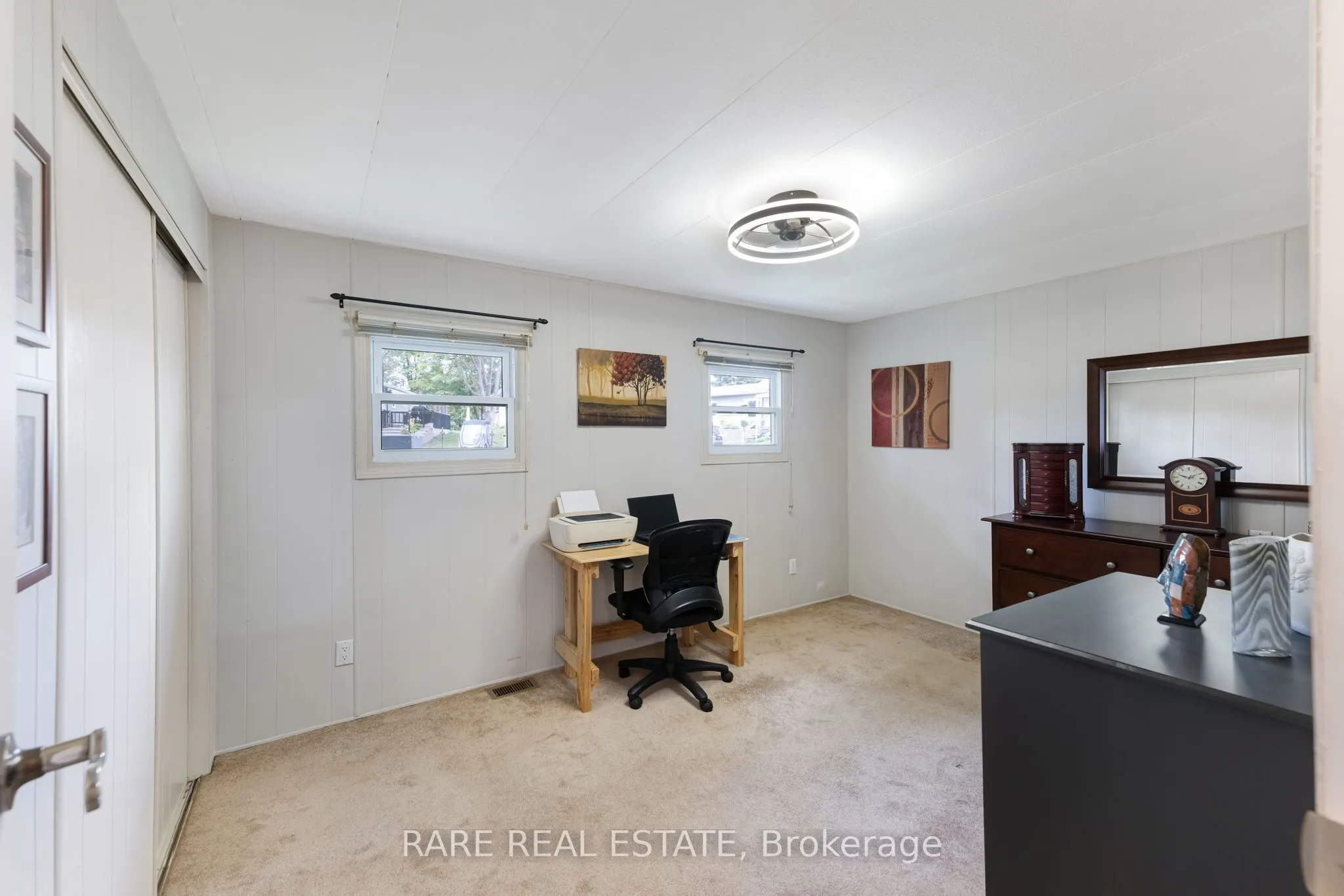 11 Hawthorne Drive