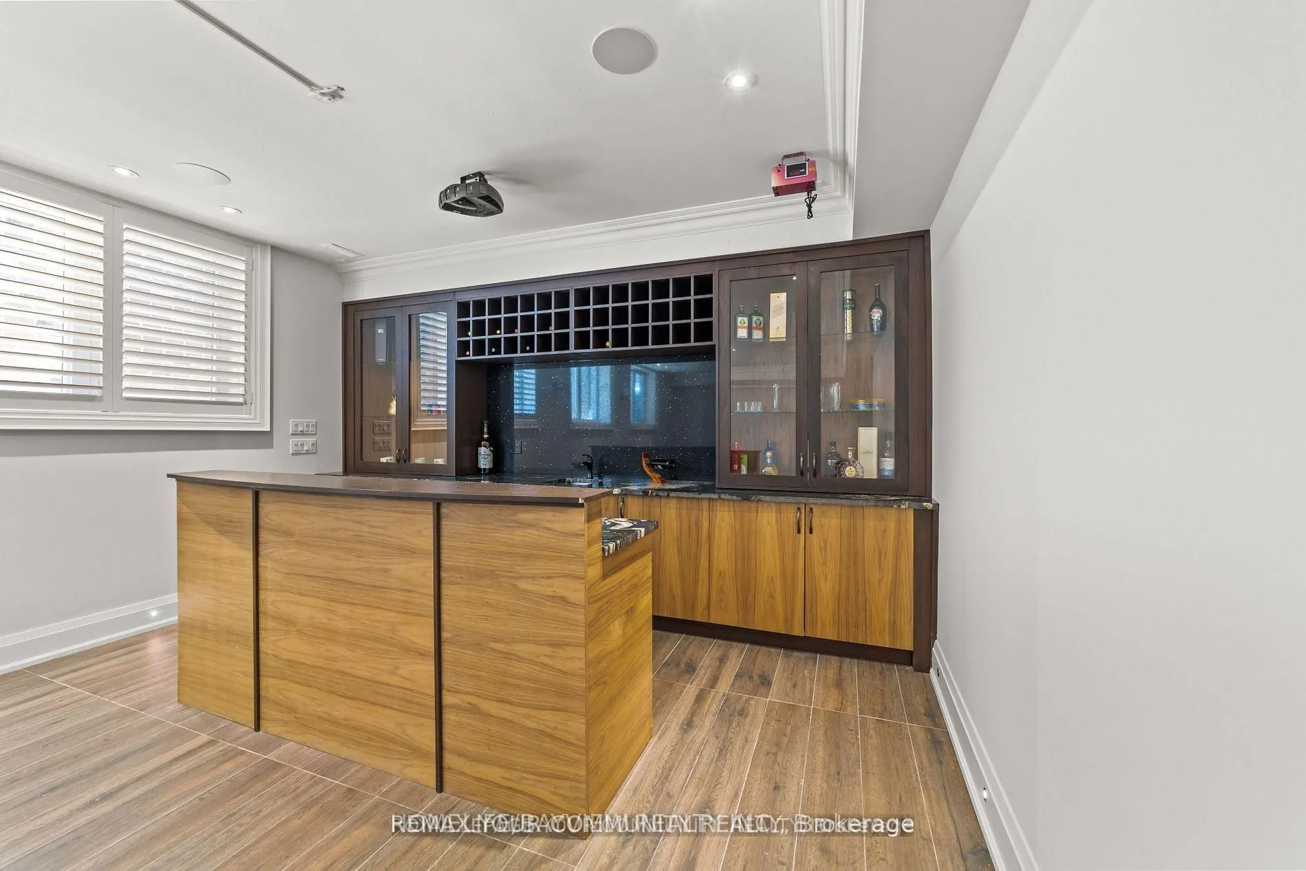 18 Parker Avenue