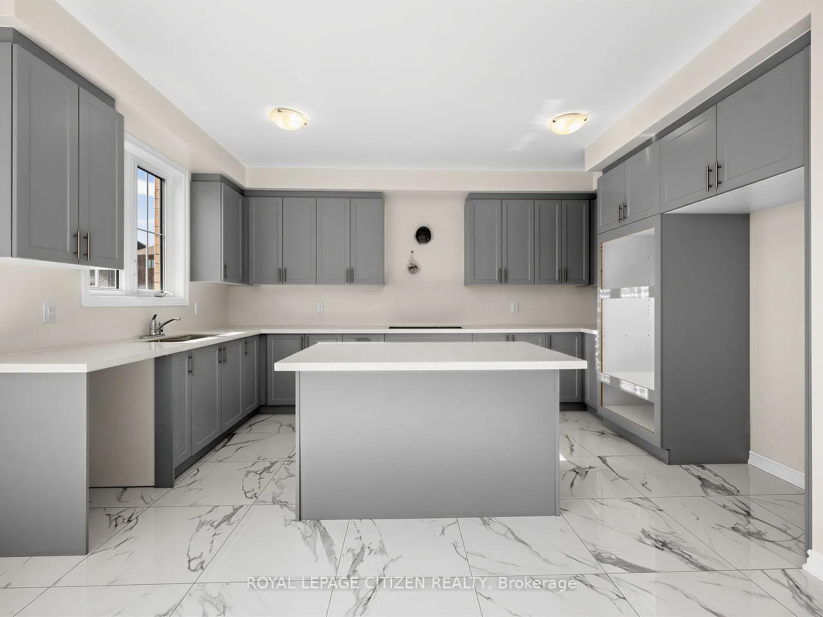 2 Lawrence D. Pridham Avenue