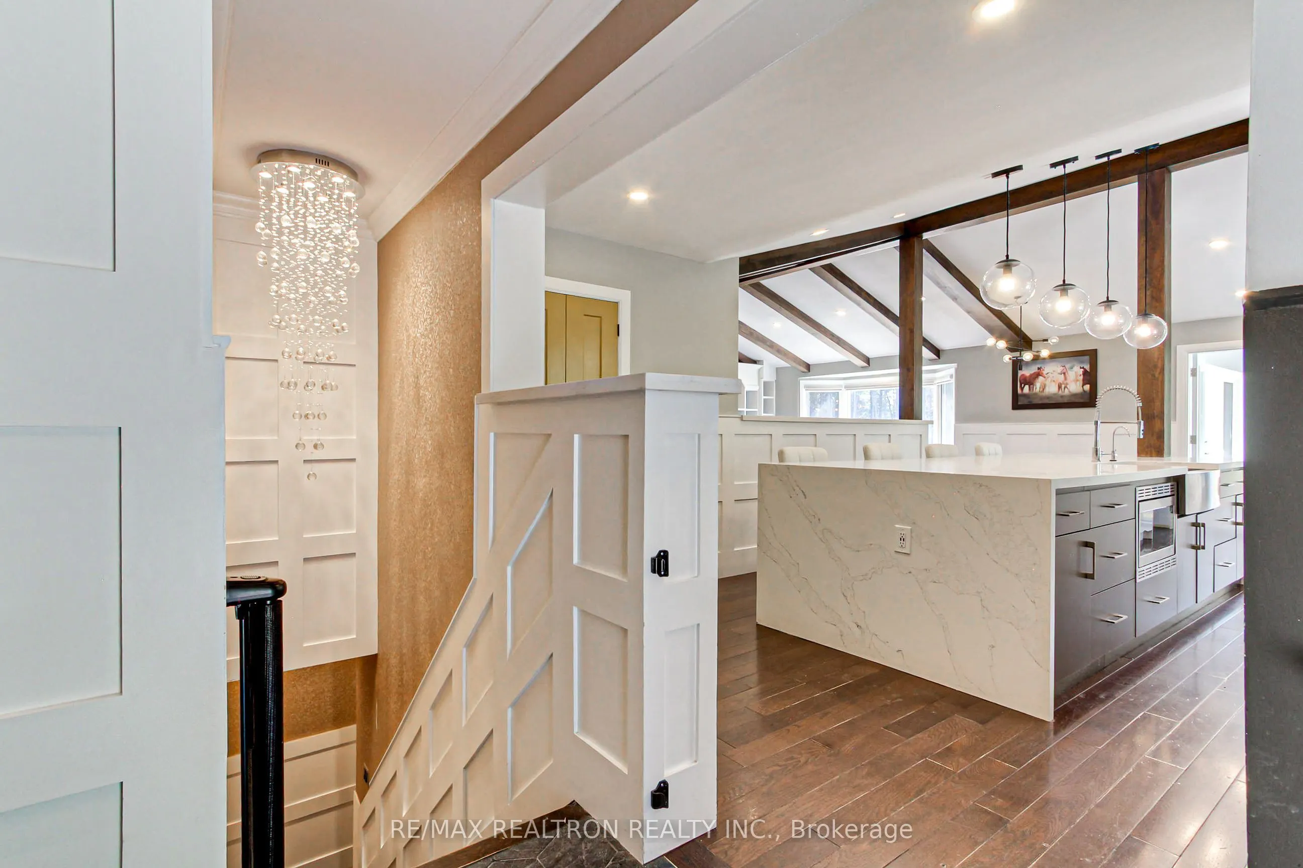 3433 Mount Albert Road