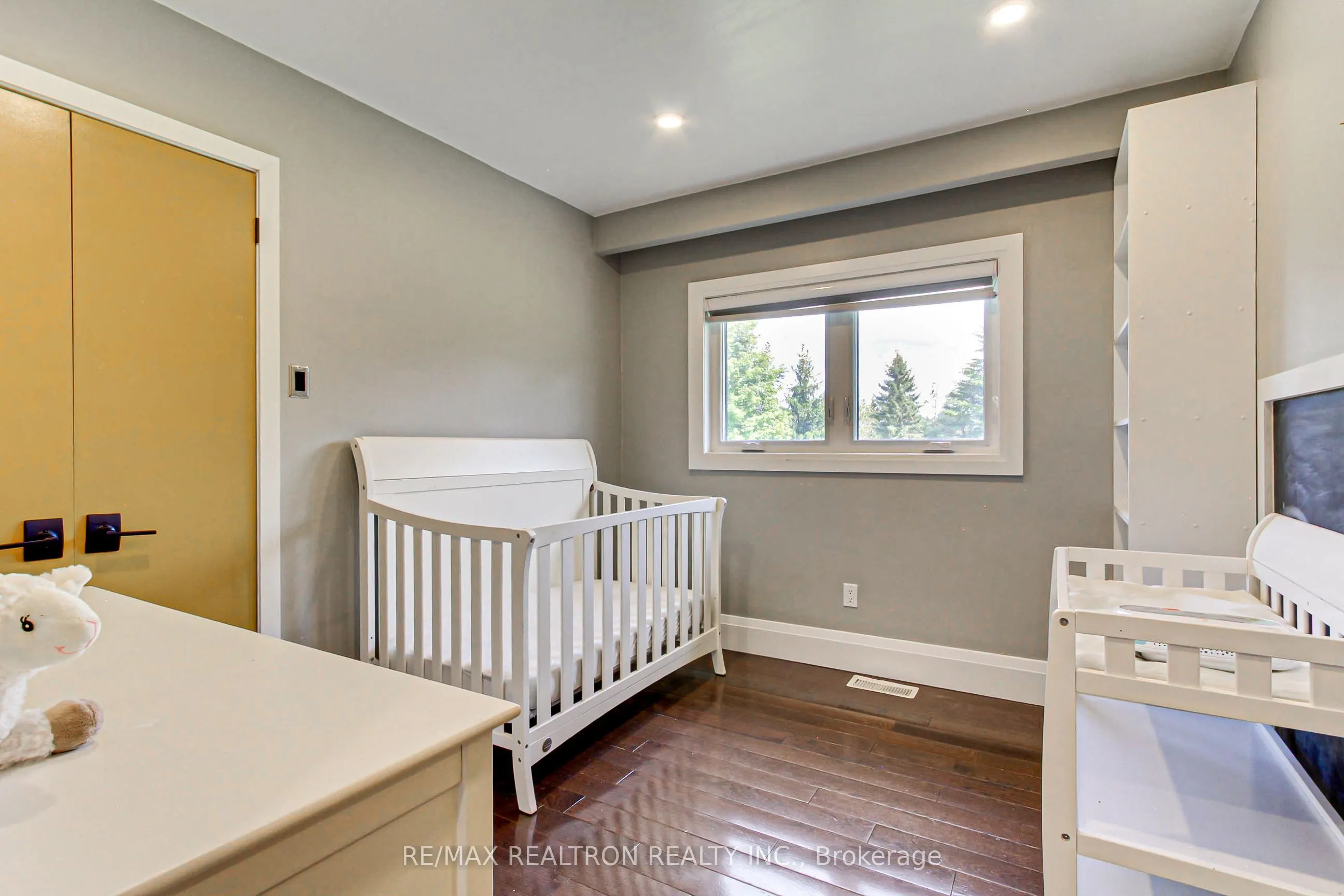 3433 Mount Albert Road