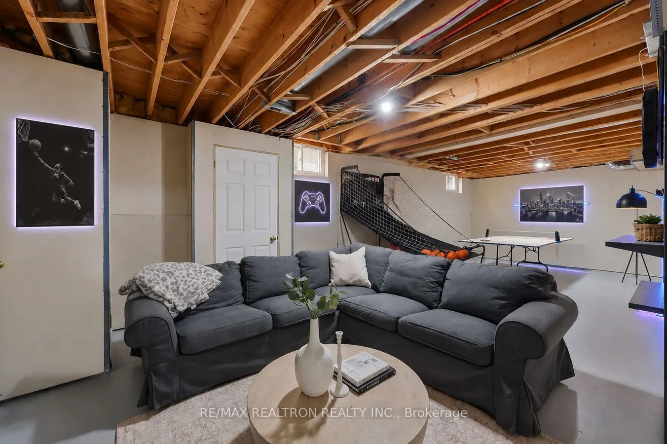 653 Exceller Circle