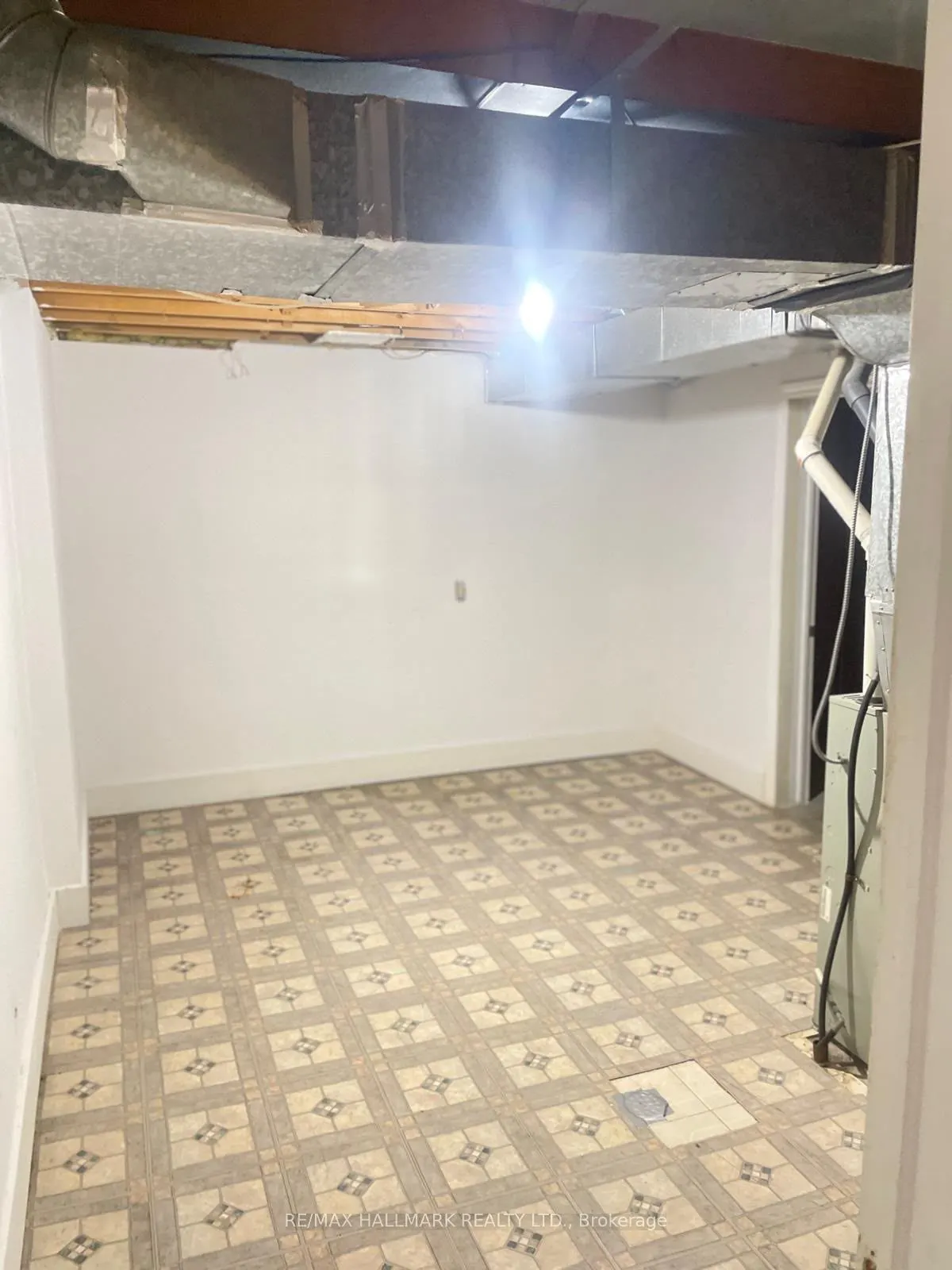 31 Bellona Street #Basement