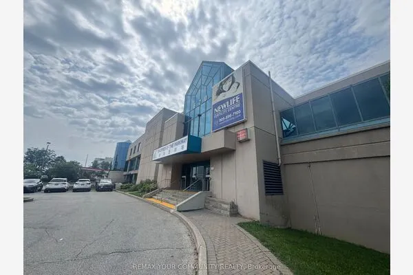 670 Highway 7 Street E