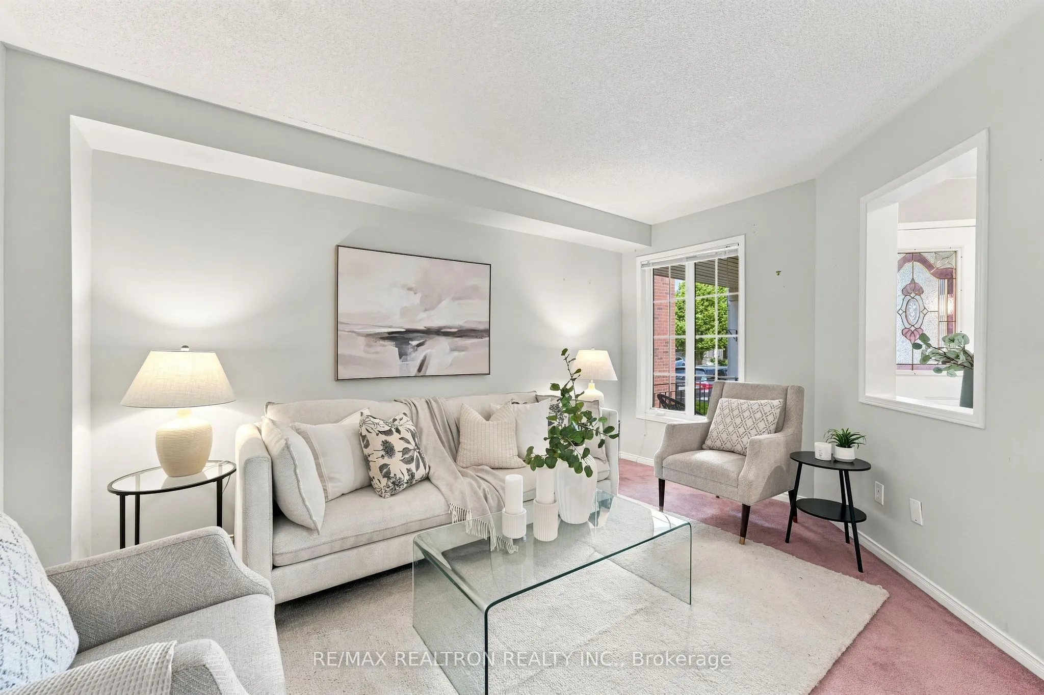 416 Heddle Crescent