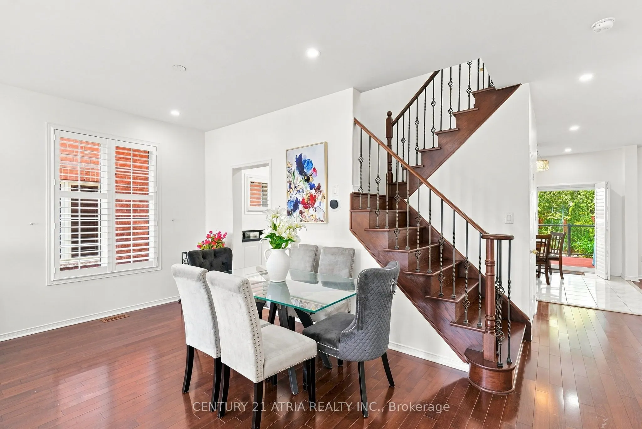 136 Rollinghill Road
