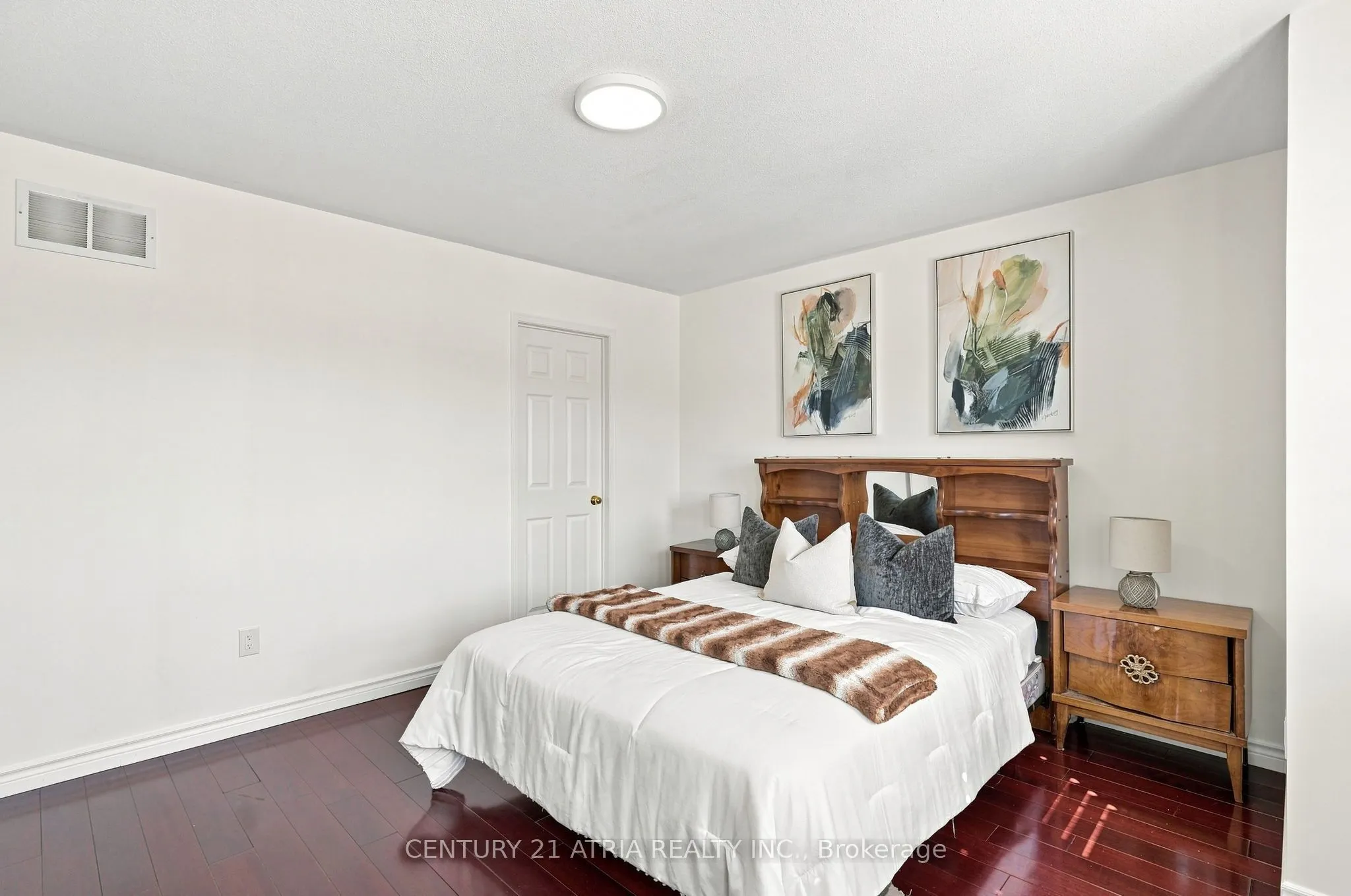 136 Rollinghill Road