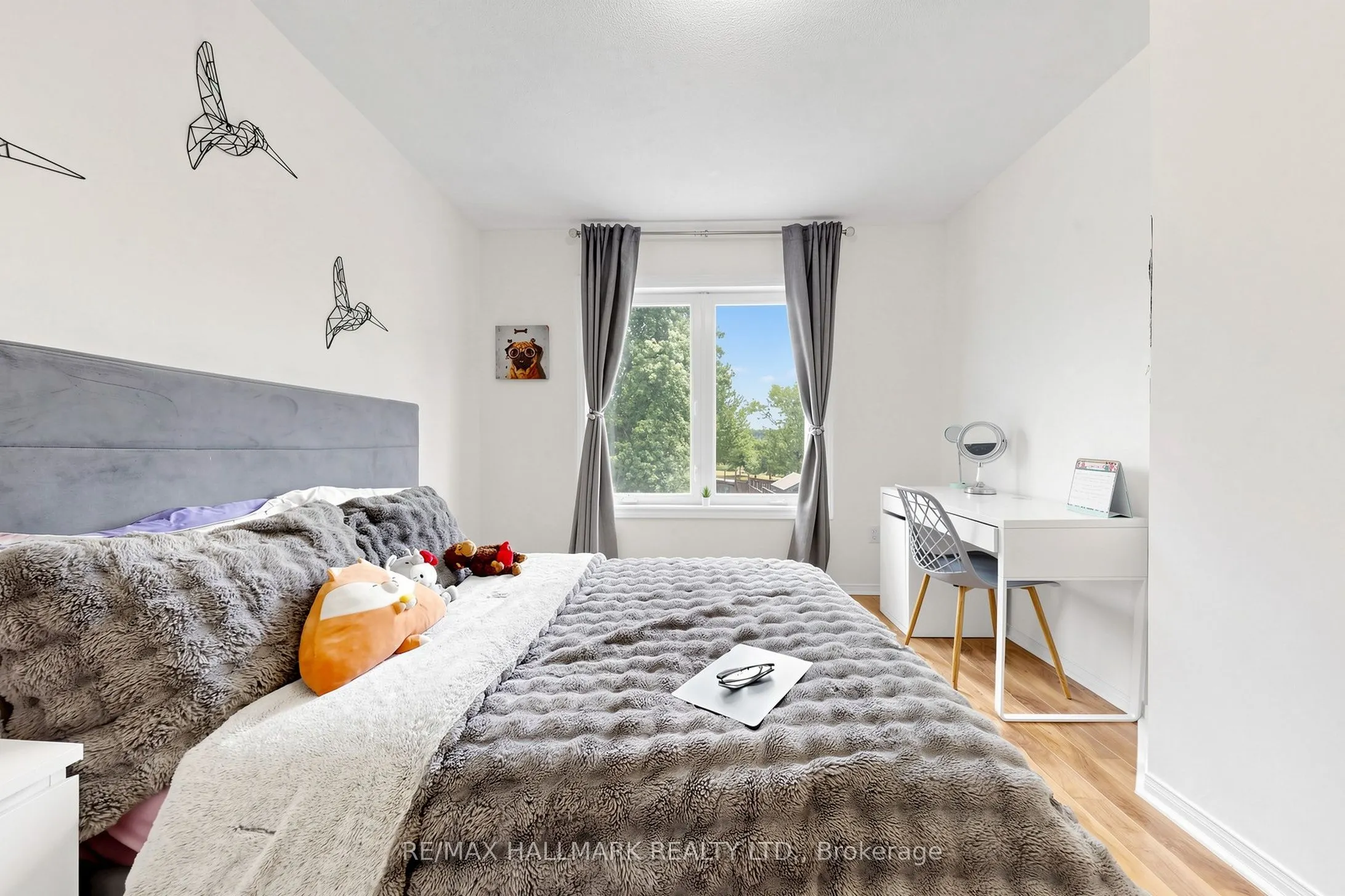 5 Evelyn Buck Lane