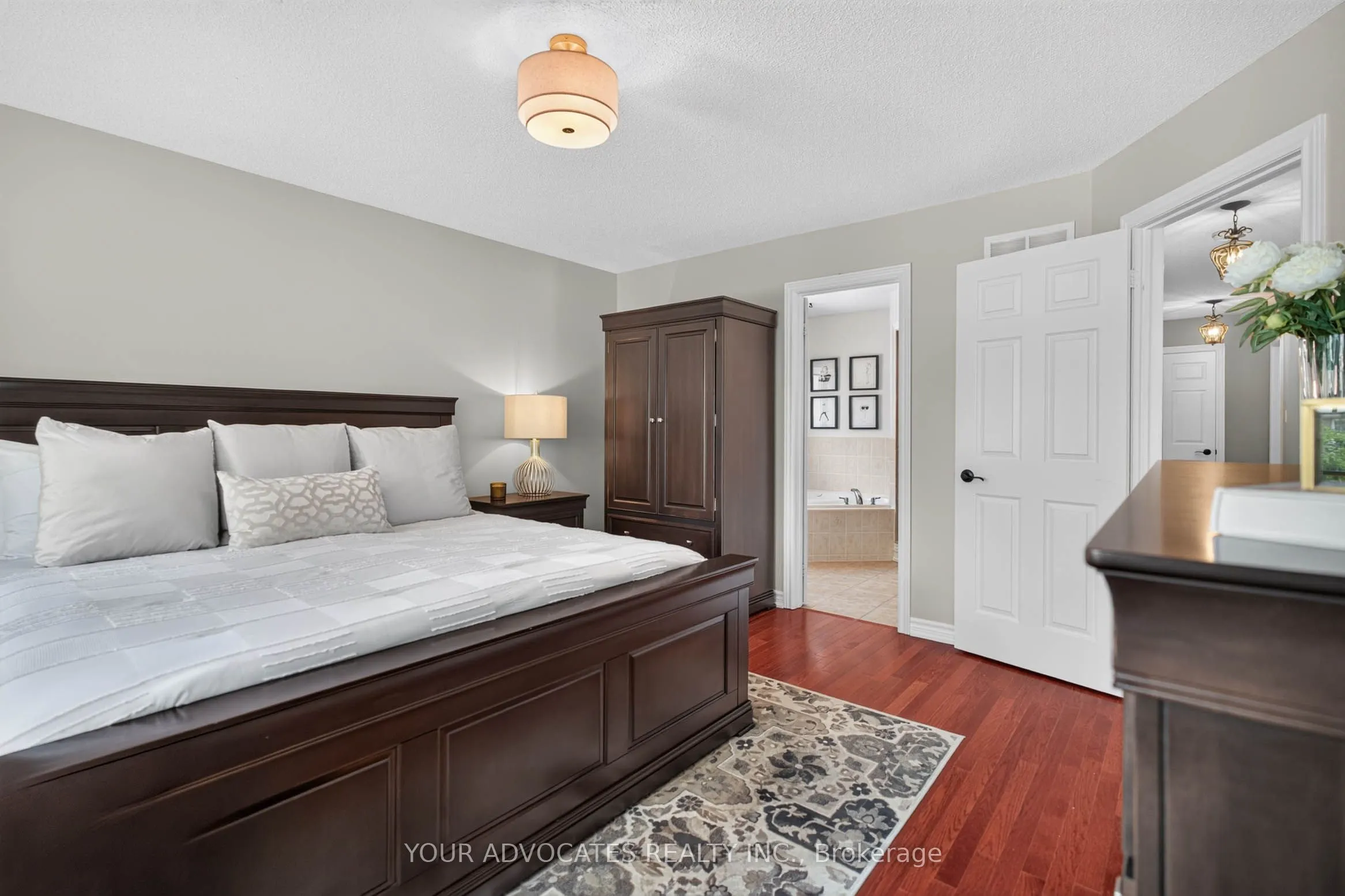 228 Twin Hills Crescent