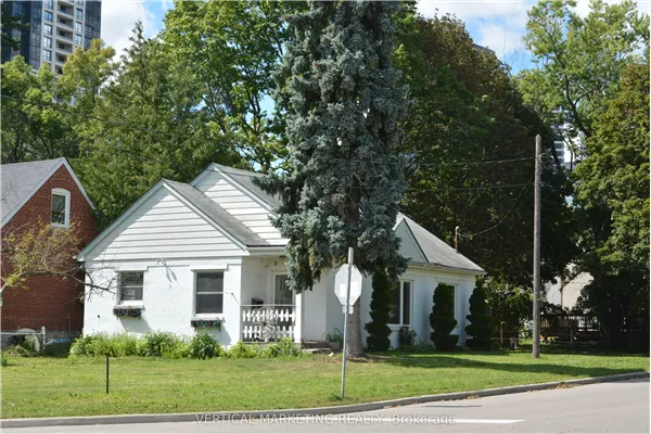 30 Highland Park Boulevard