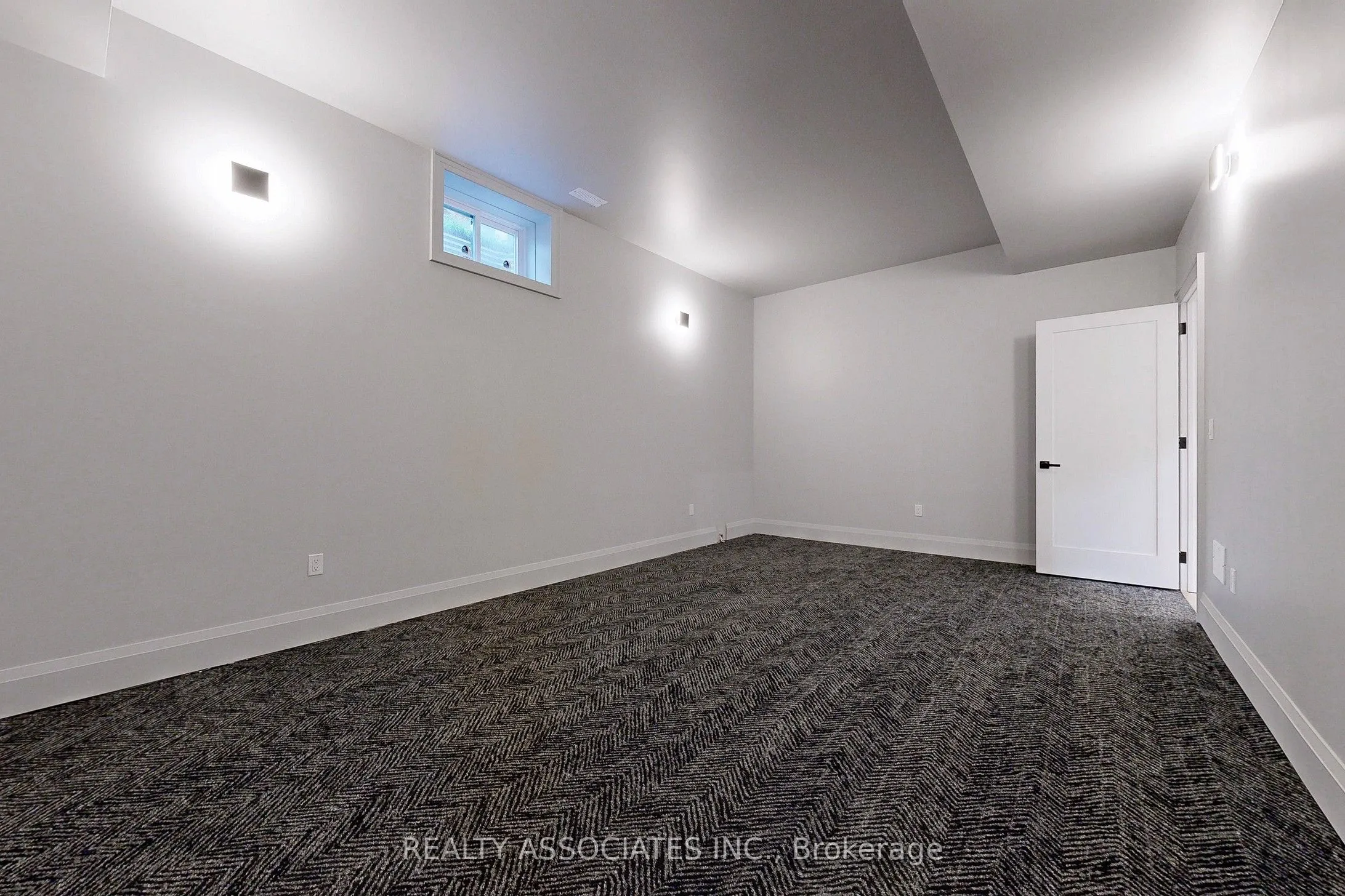 32 Cossar Avenue