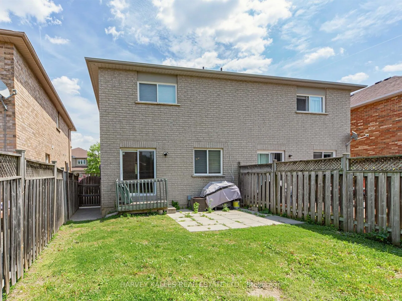 40 Blackthorn Drive