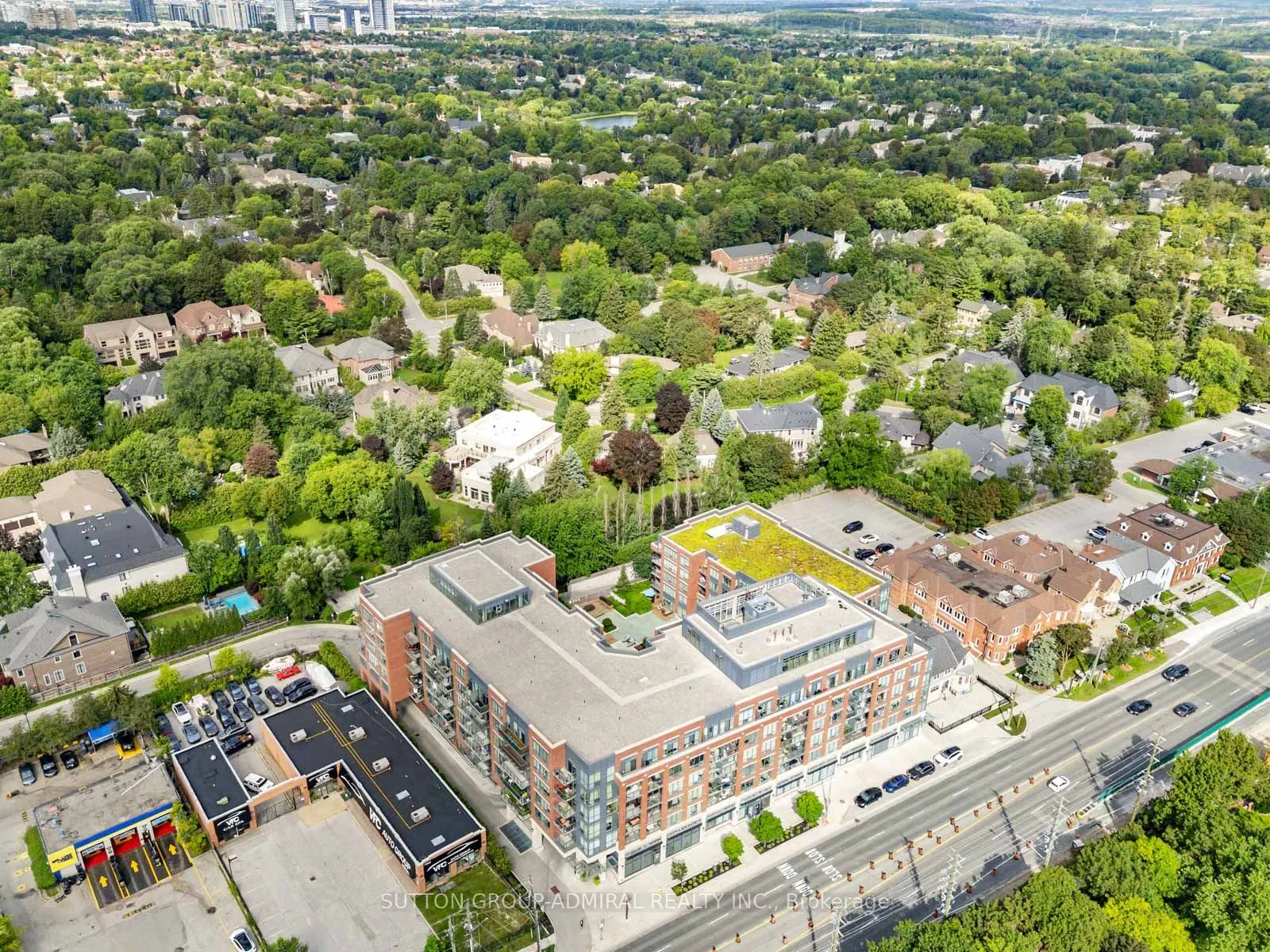 7608 Yonge Street #405
