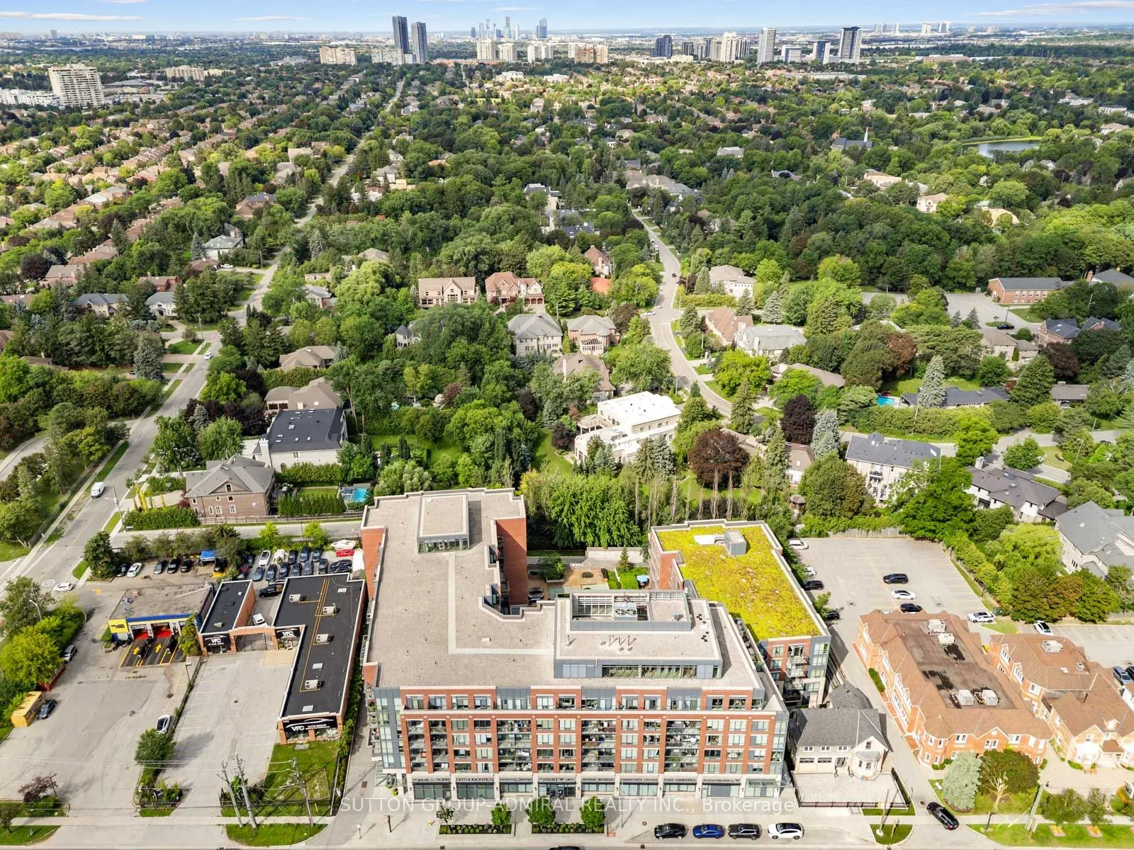 7608 Yonge Street #405