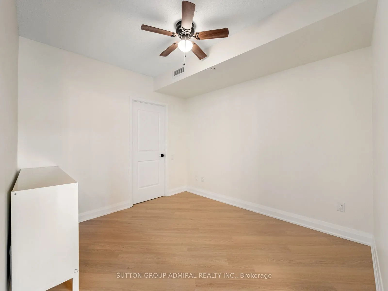 7608 Yonge Street #405