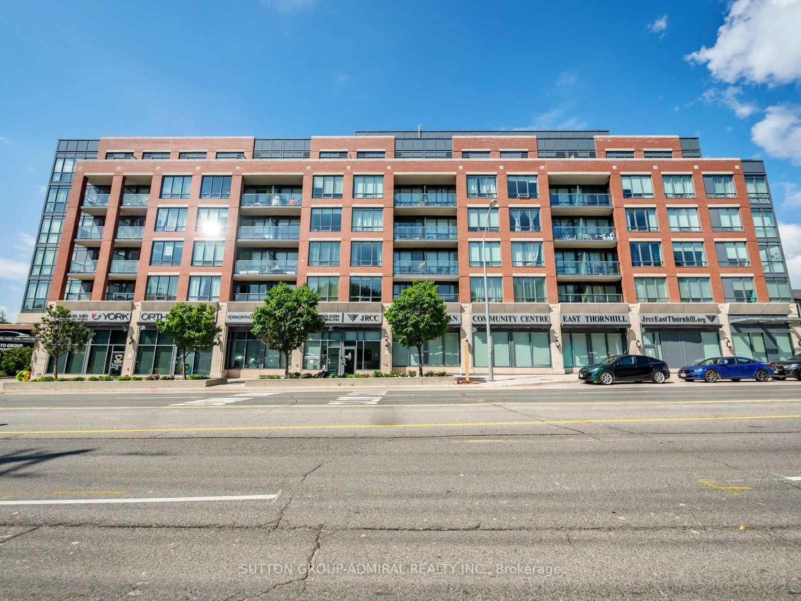 7608 Yonge Street #405
