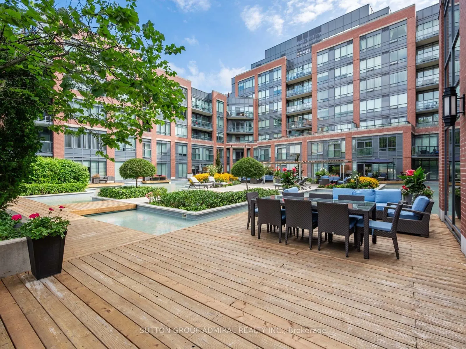 7608 Yonge Street #405