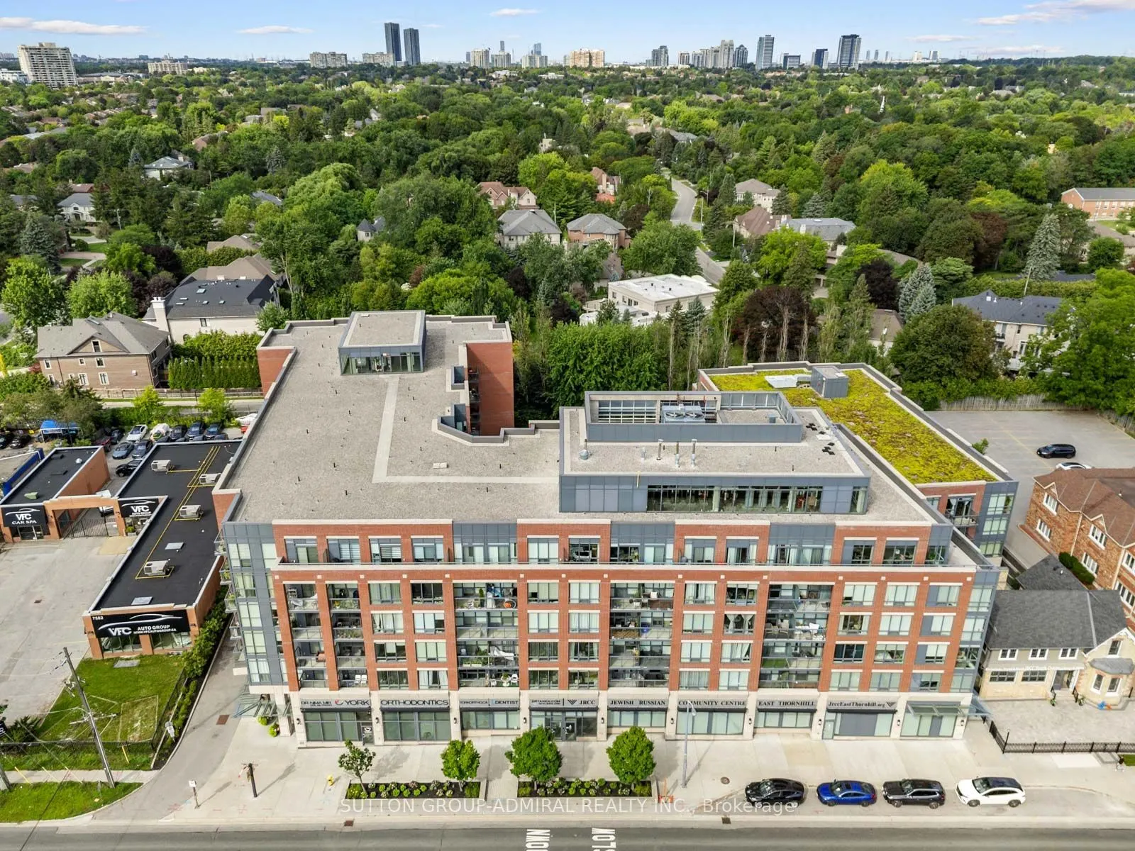 7608 Yonge Street #405