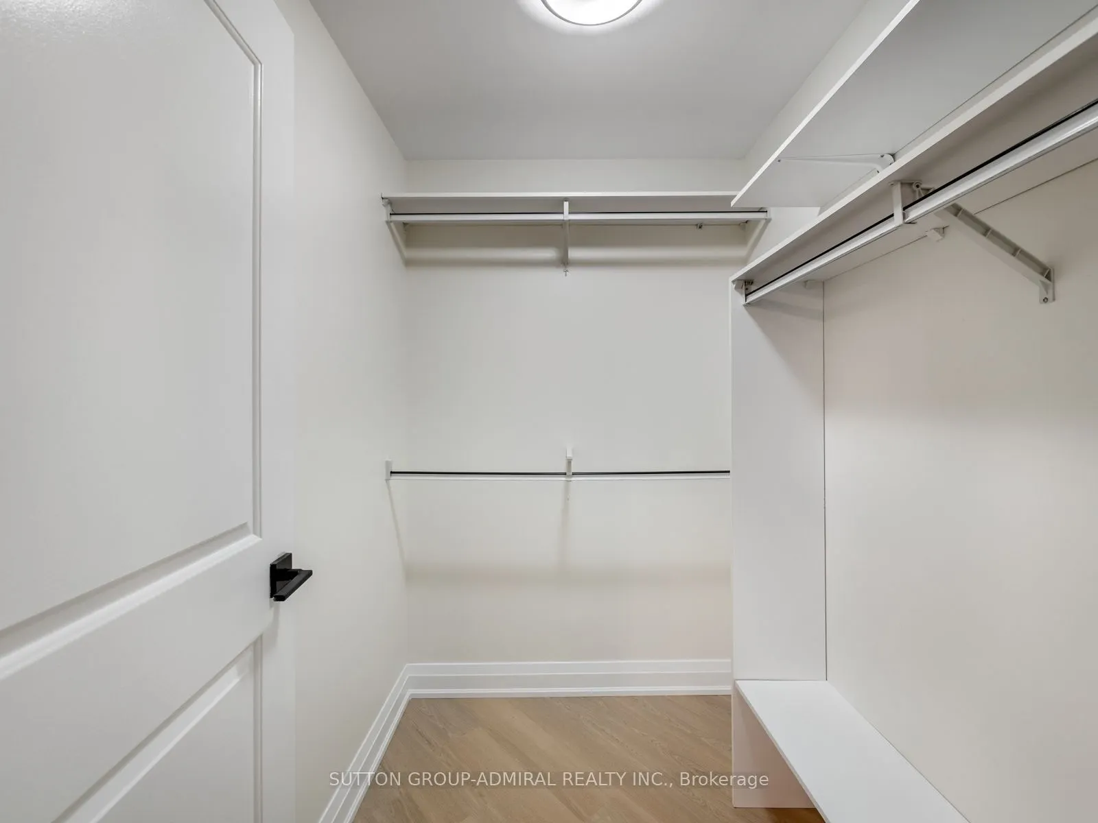 7608 Yonge Street #405