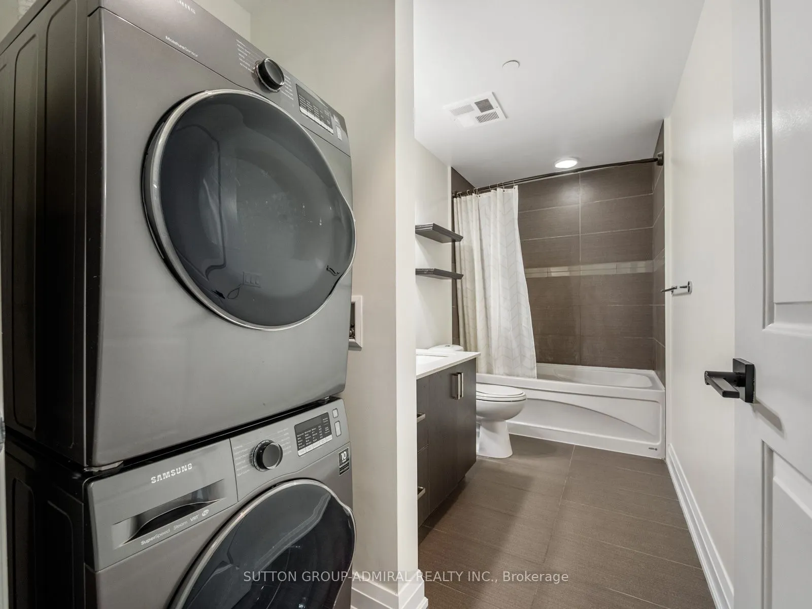 7608 Yonge Street #405