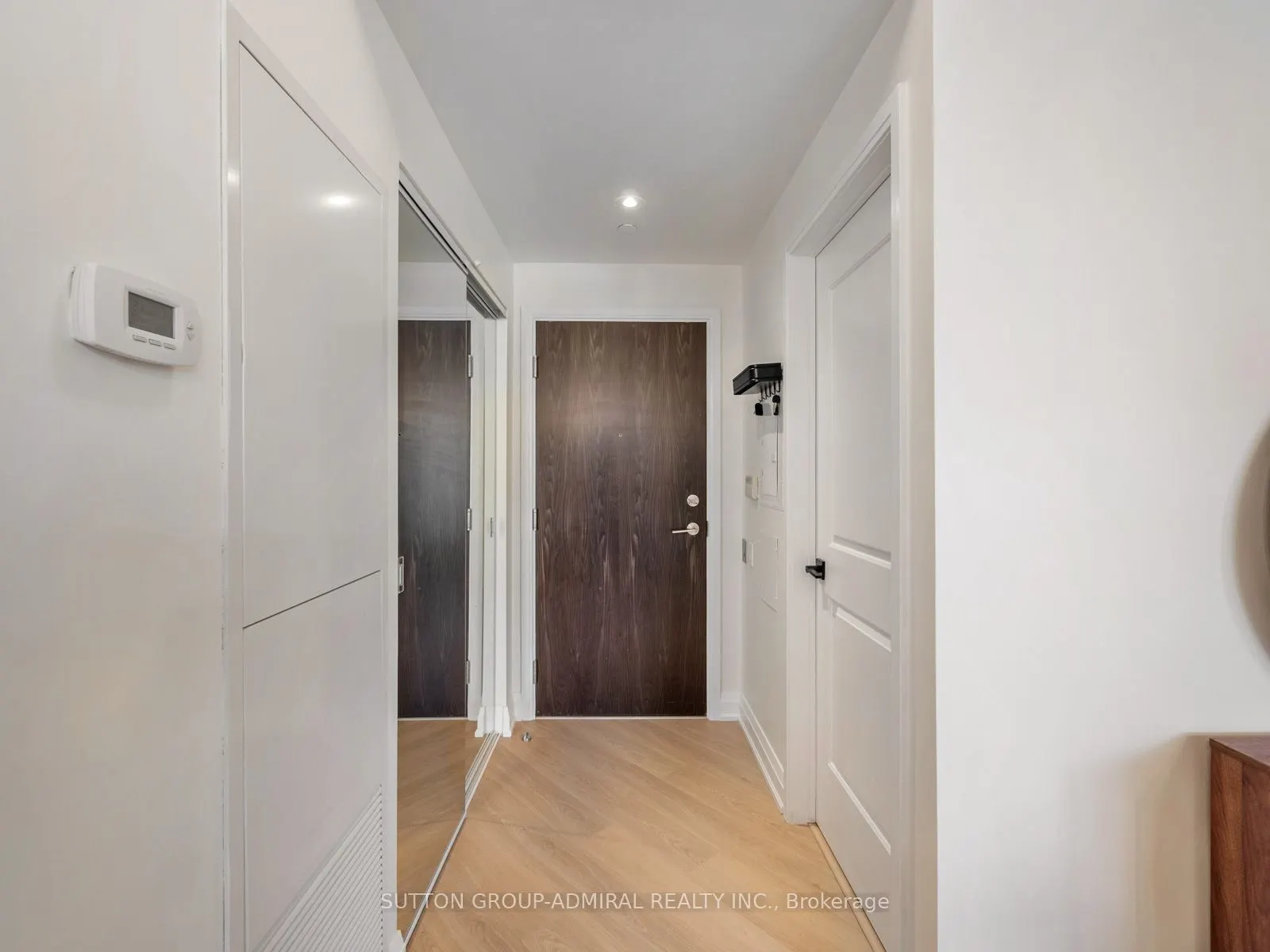 7608 Yonge Street #405
