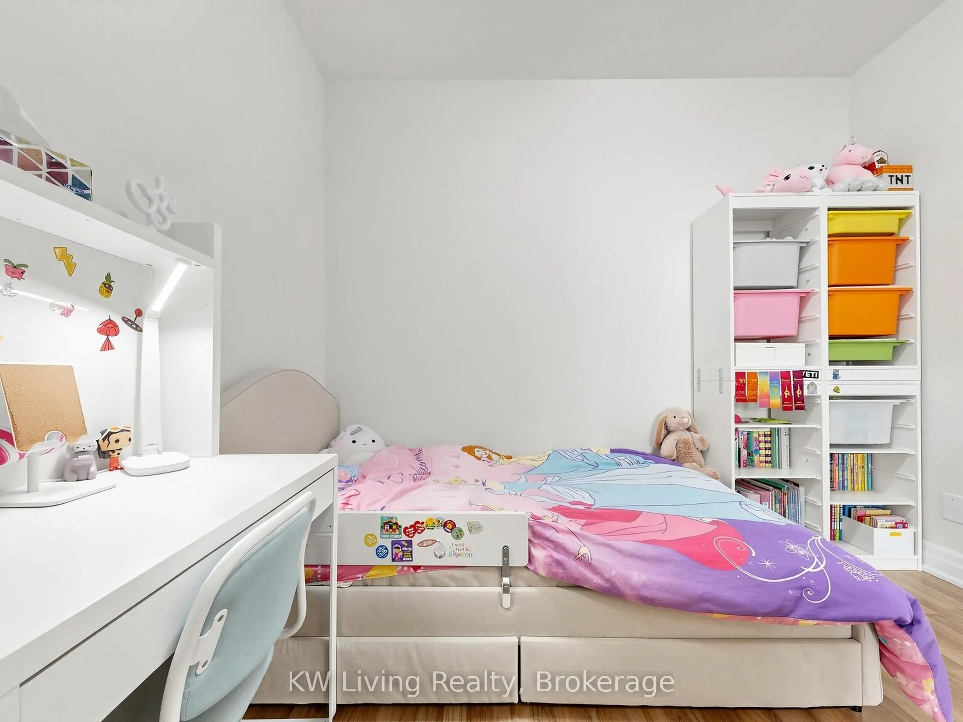 9075 Jane Street #2104