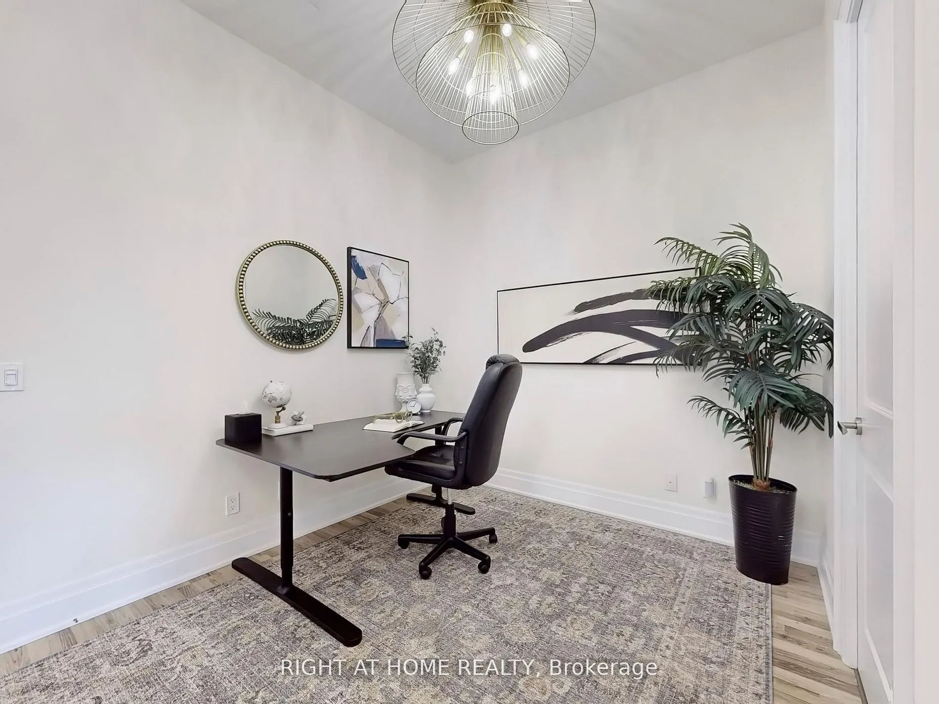9075 Jane Street #106