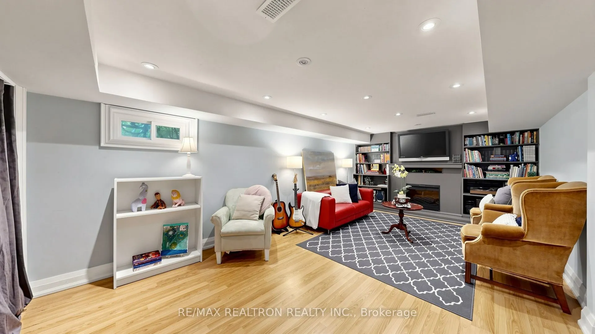 14 Oak Grove Court