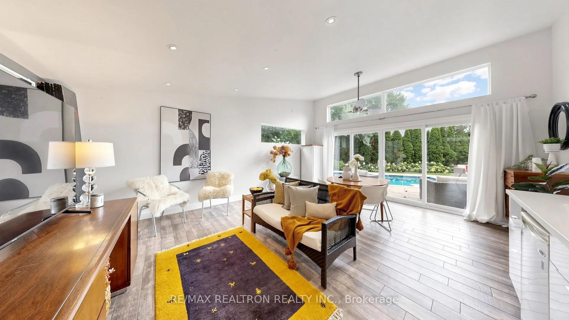 14 Oak Grove Court