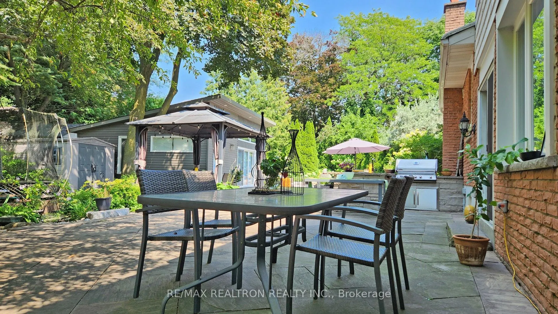 14 Oak Grove Court