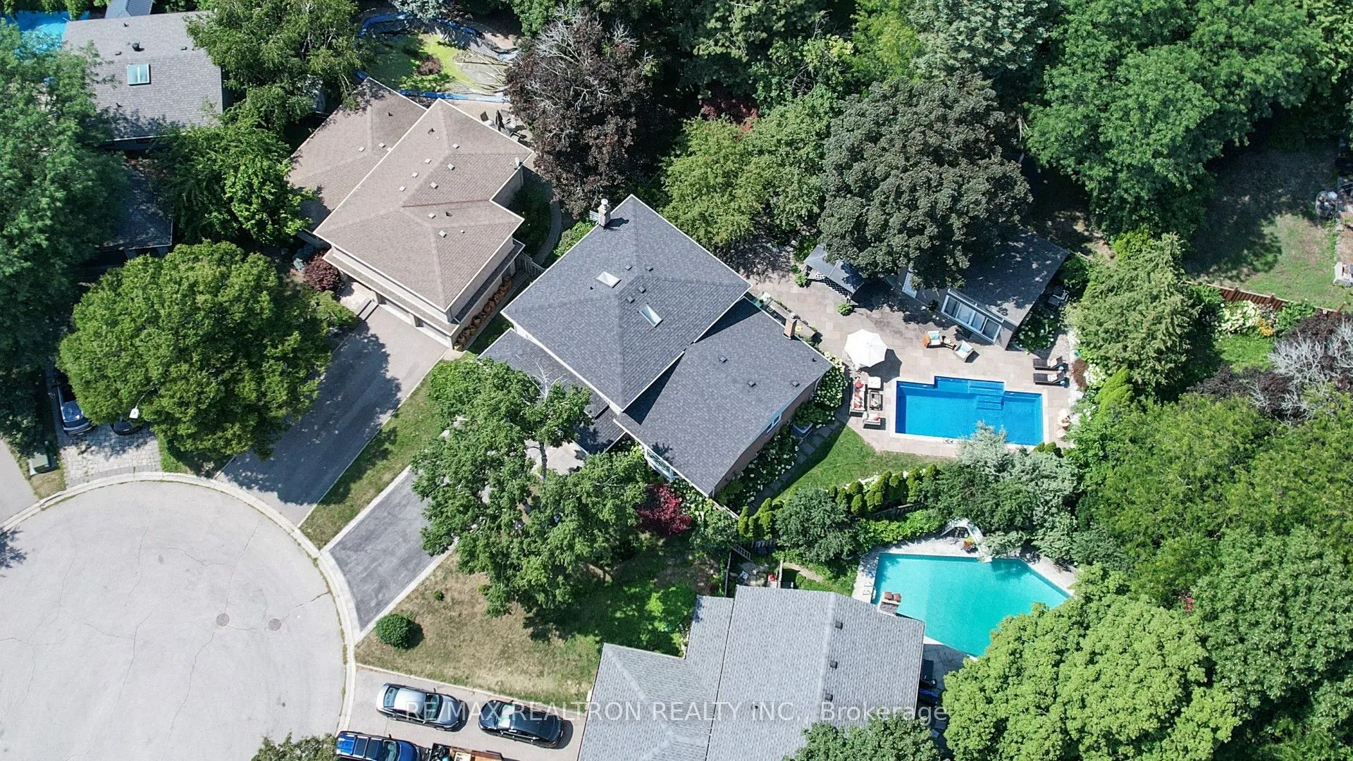 14 Oak Grove Court