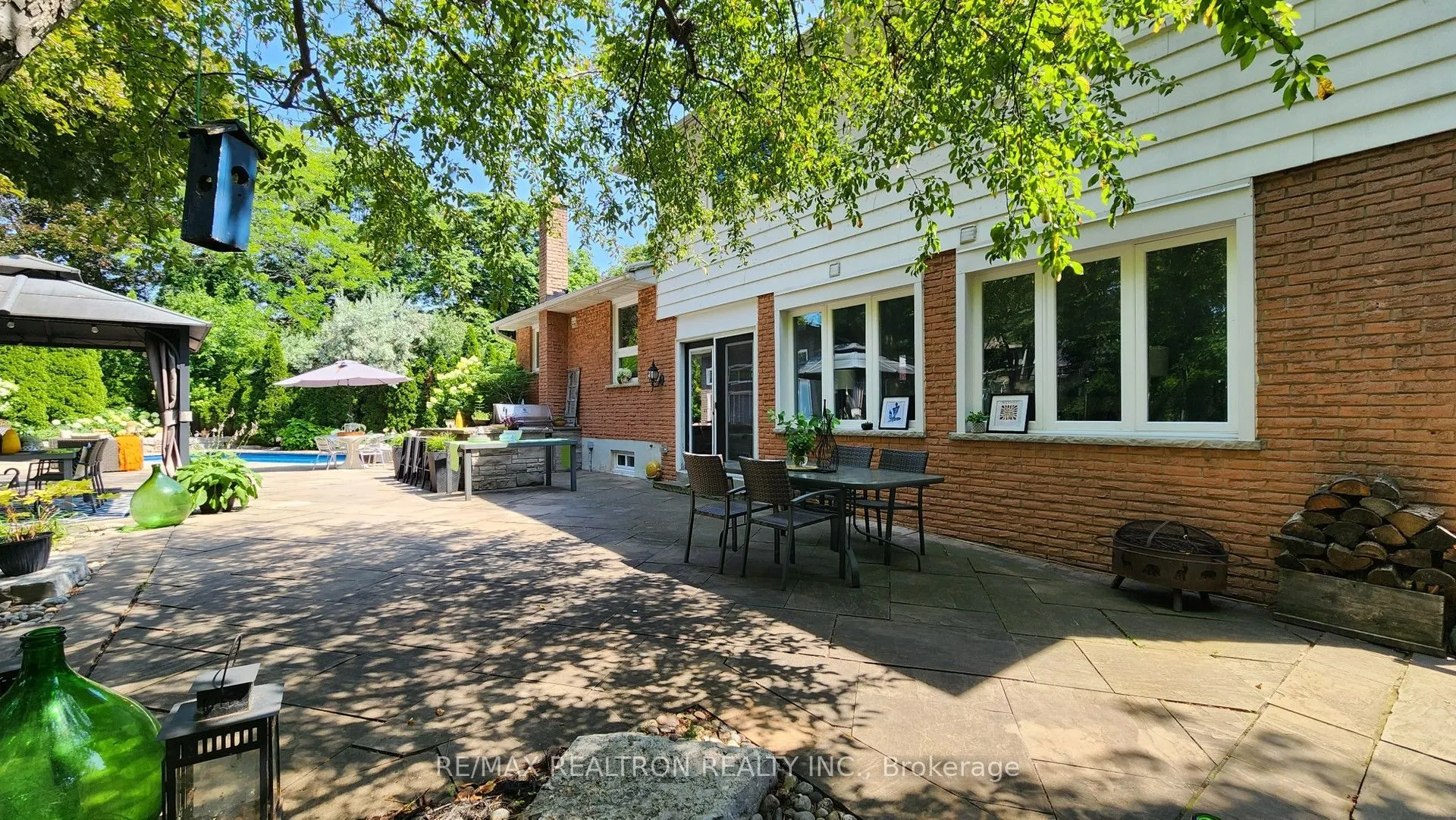 14 Oak Grove Court