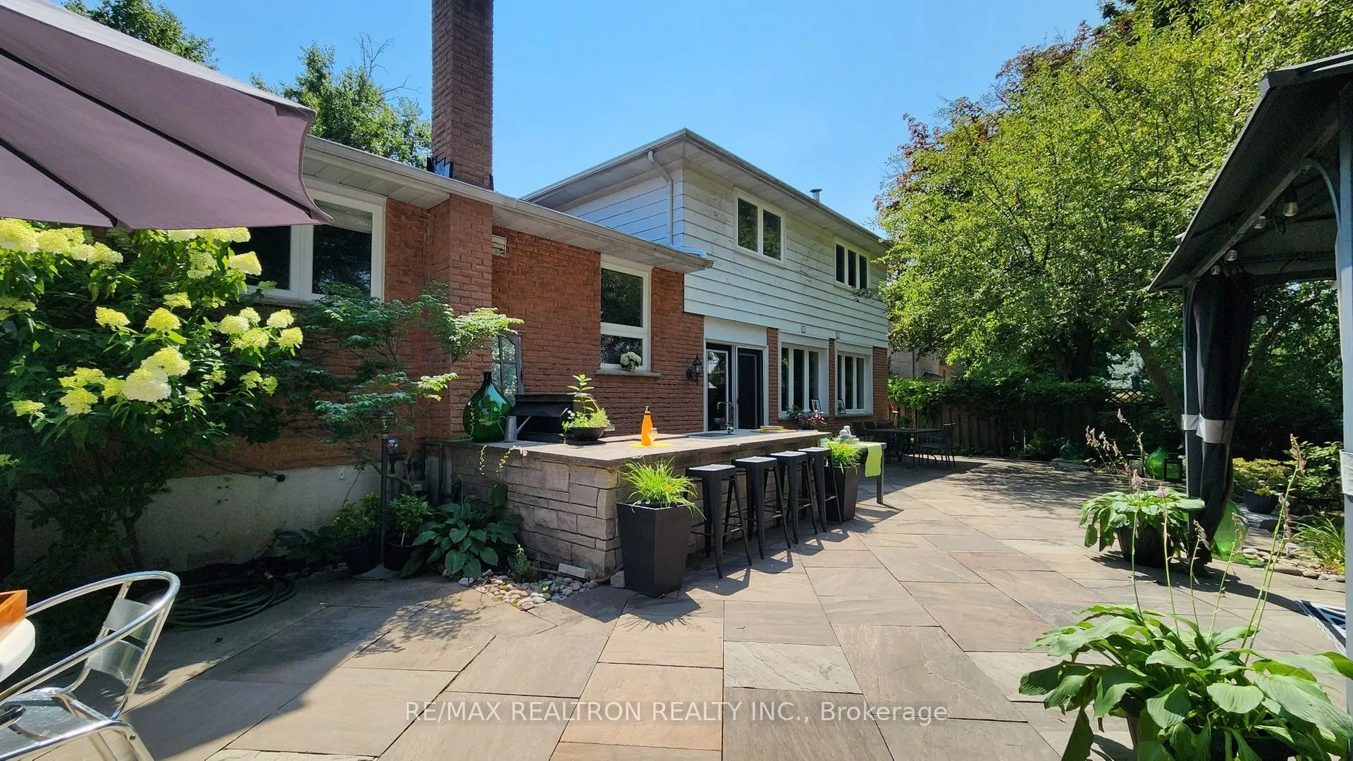 14 Oak Grove Court