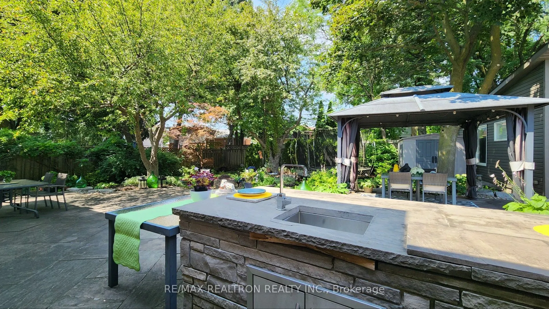 14 Oak Grove Court