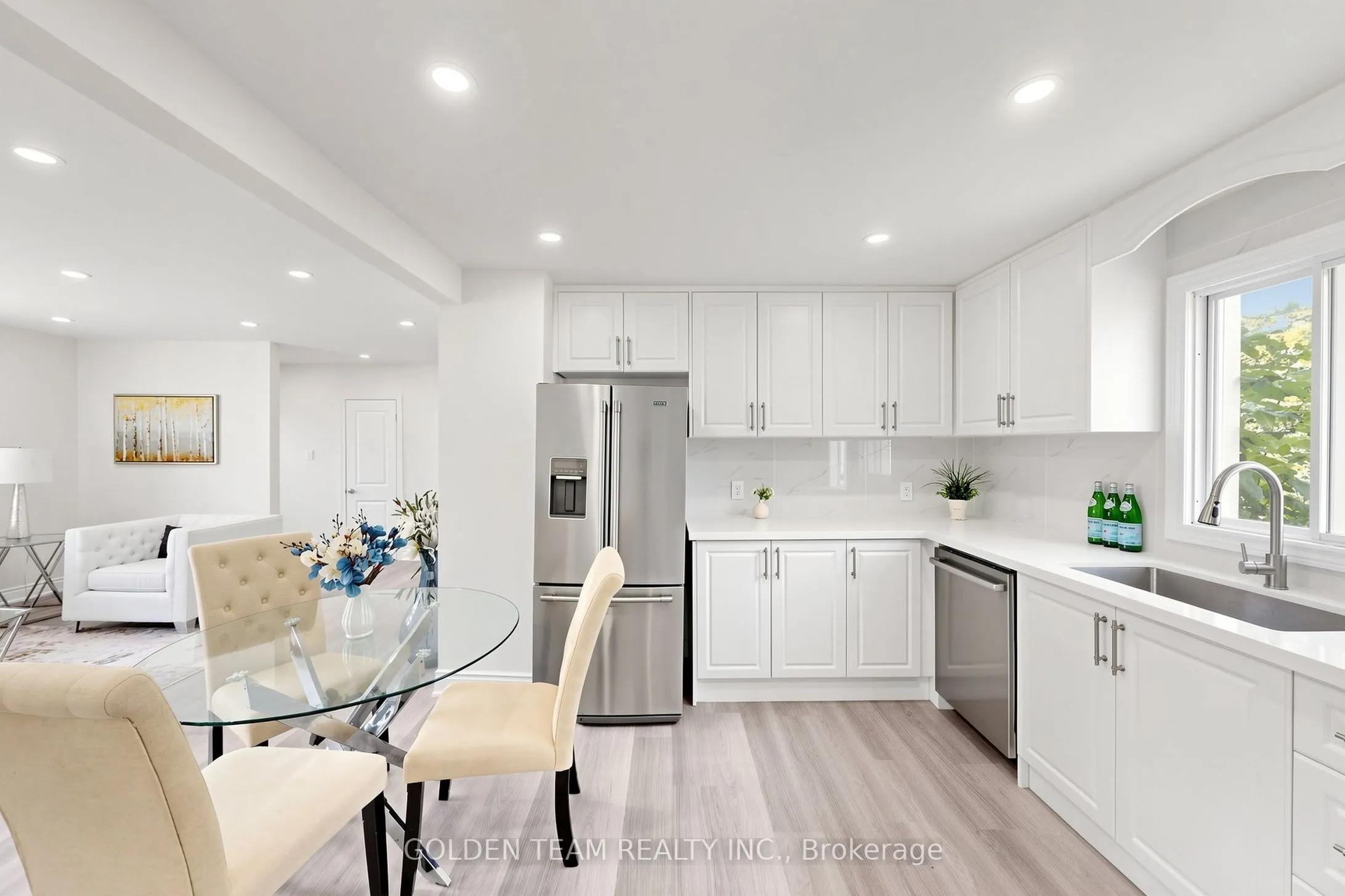 78 Riveredge Drive