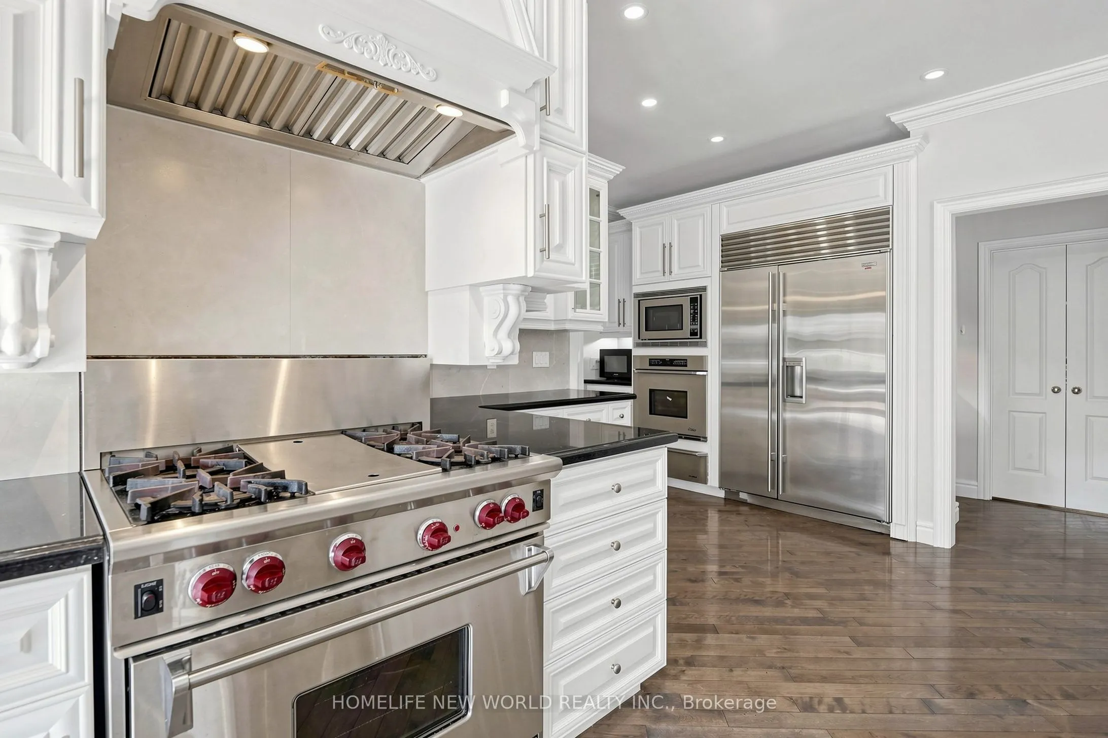 27 Walnut Glen Place