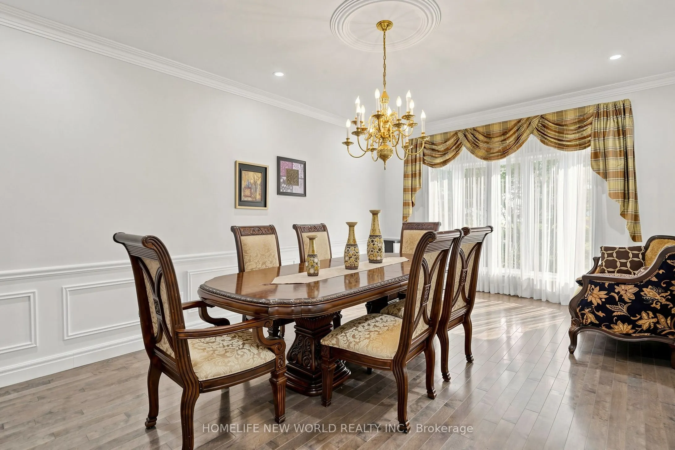 27 Walnut Glen Place