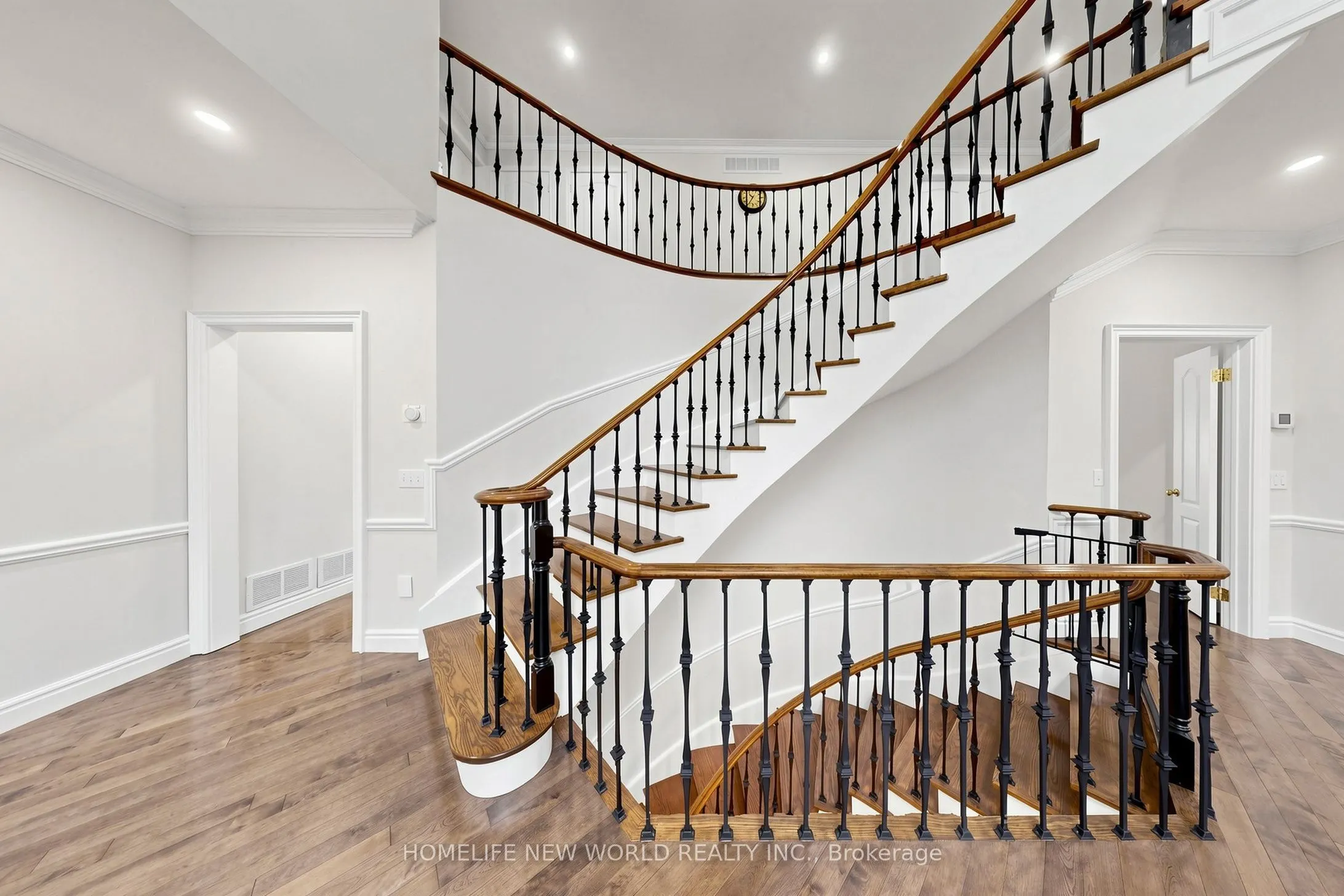 27 Walnut Glen Place