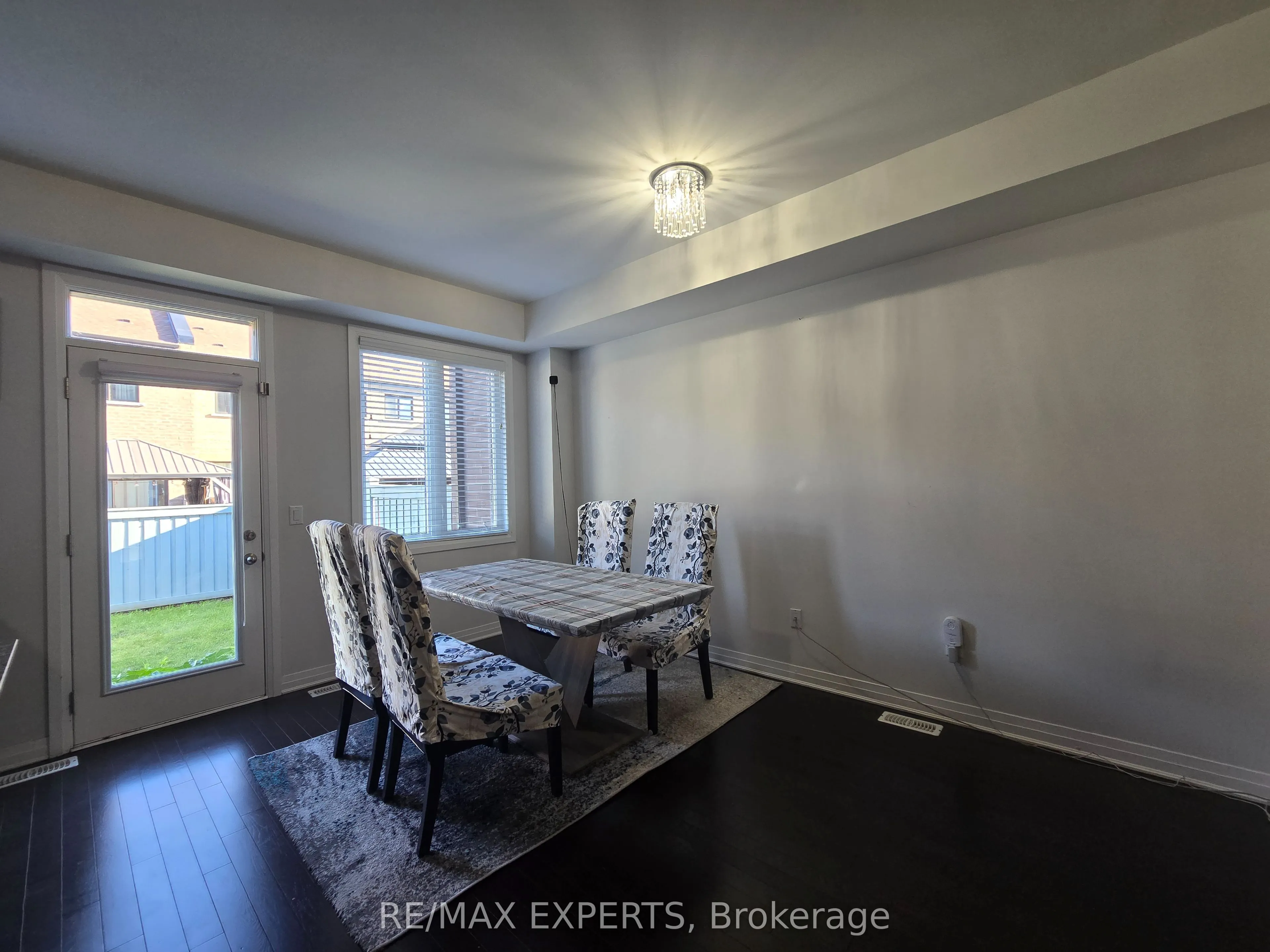 35 Landolfi Way