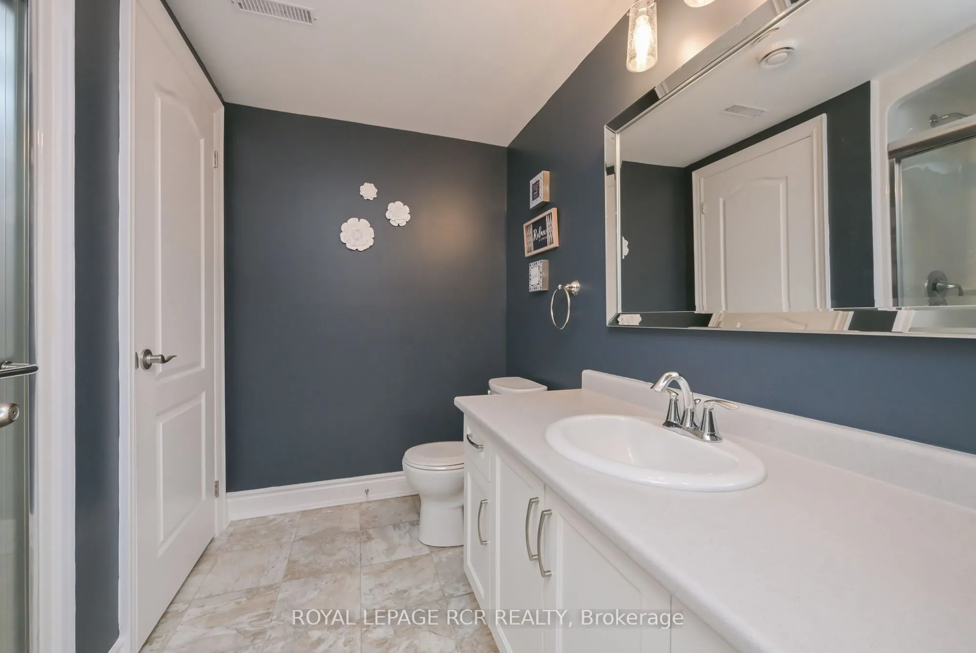 39 Westmount Drive #19