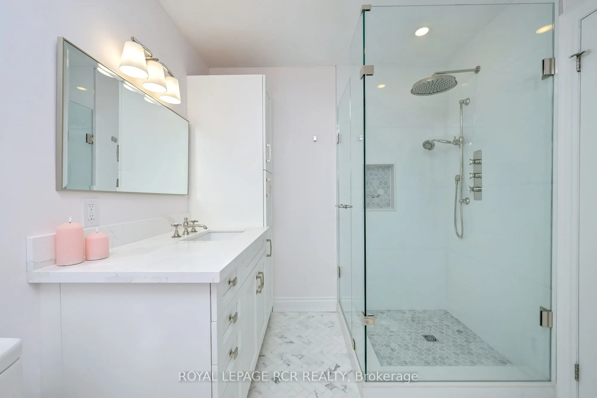 39 Westmount Drive #19