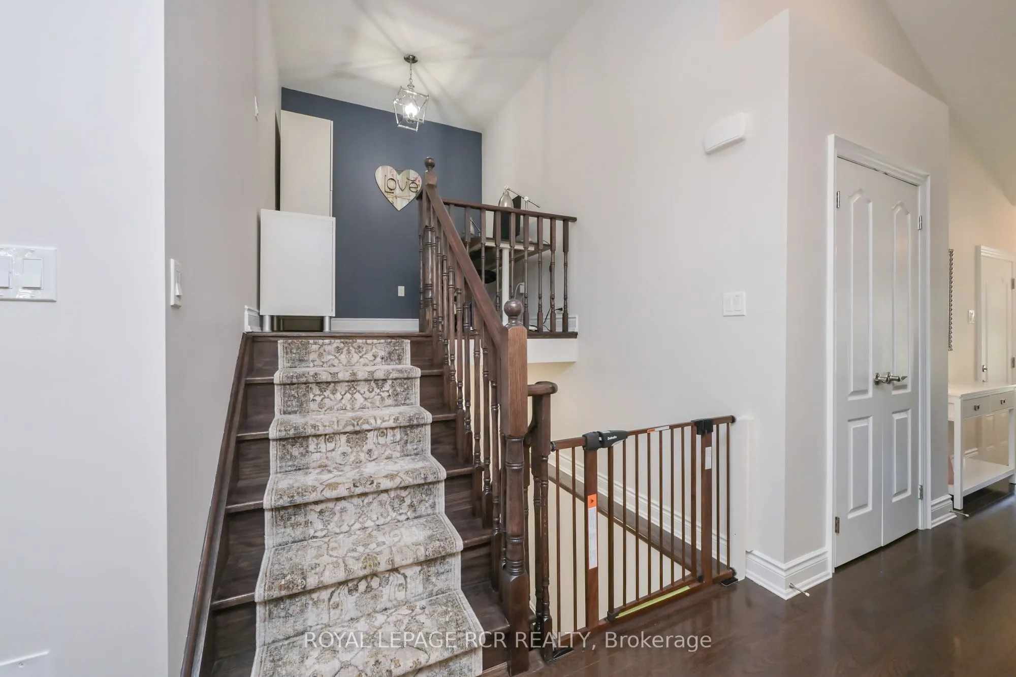 39 Westmount Drive #19