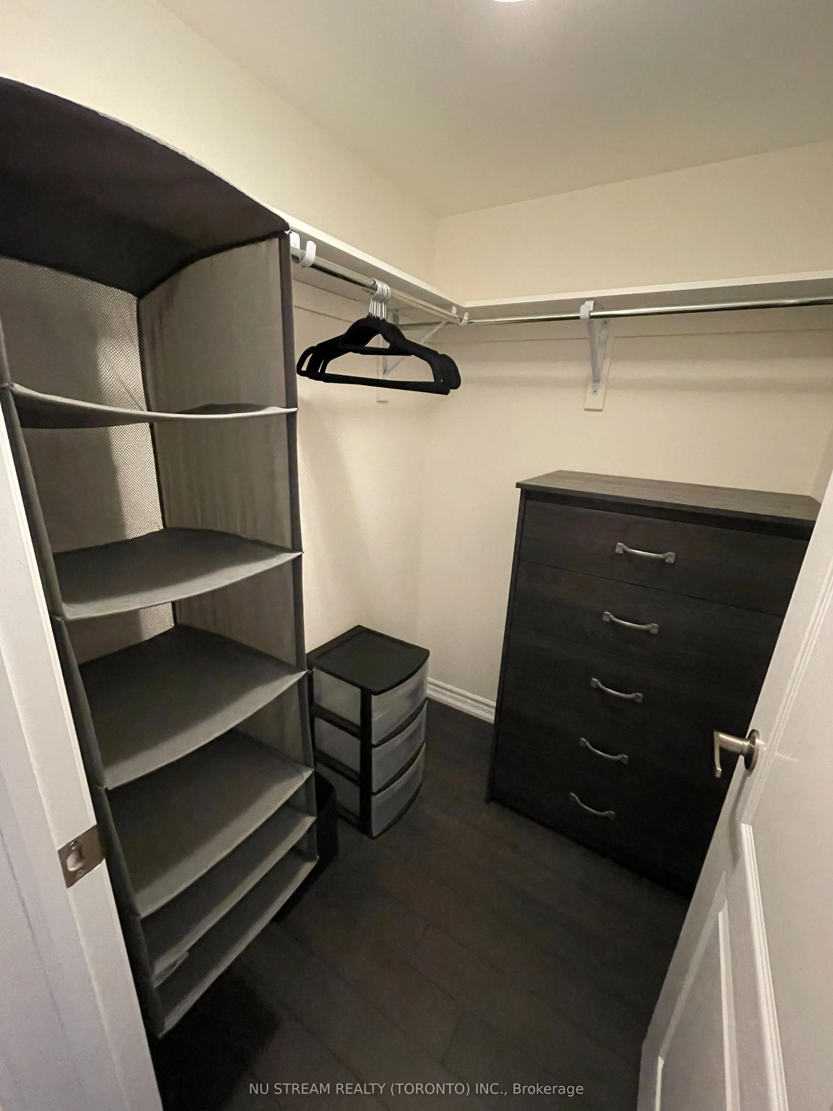 181 Parktree Drive #18