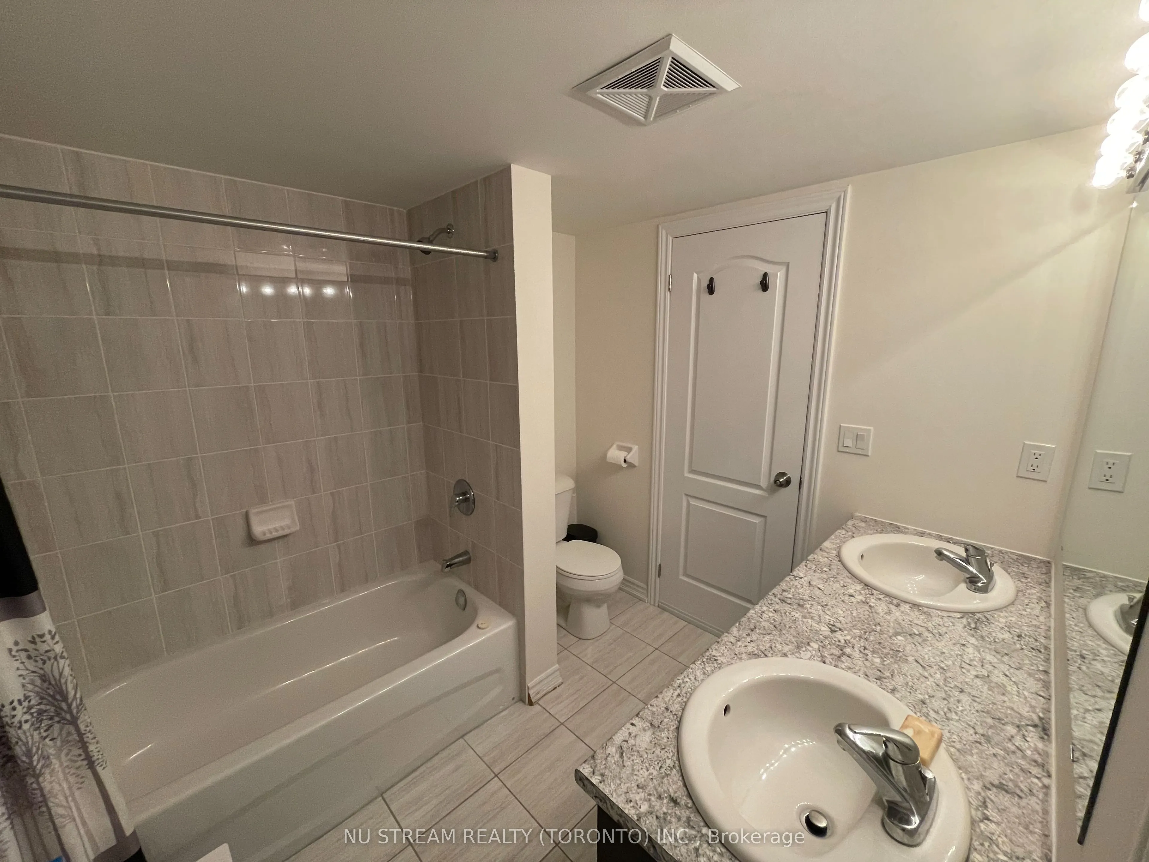 181 Parktree Drive #18