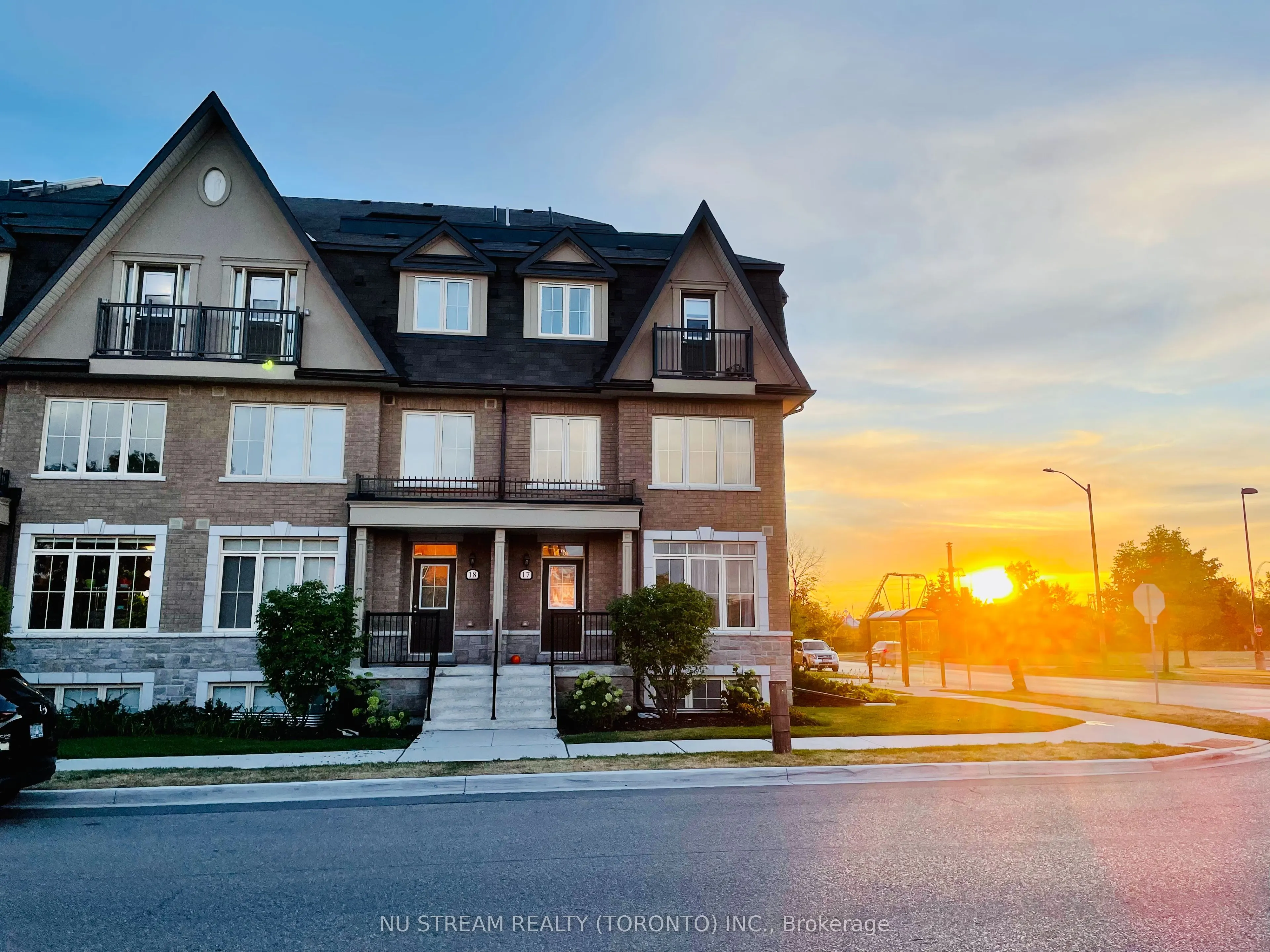 181 Parktree Drive #18