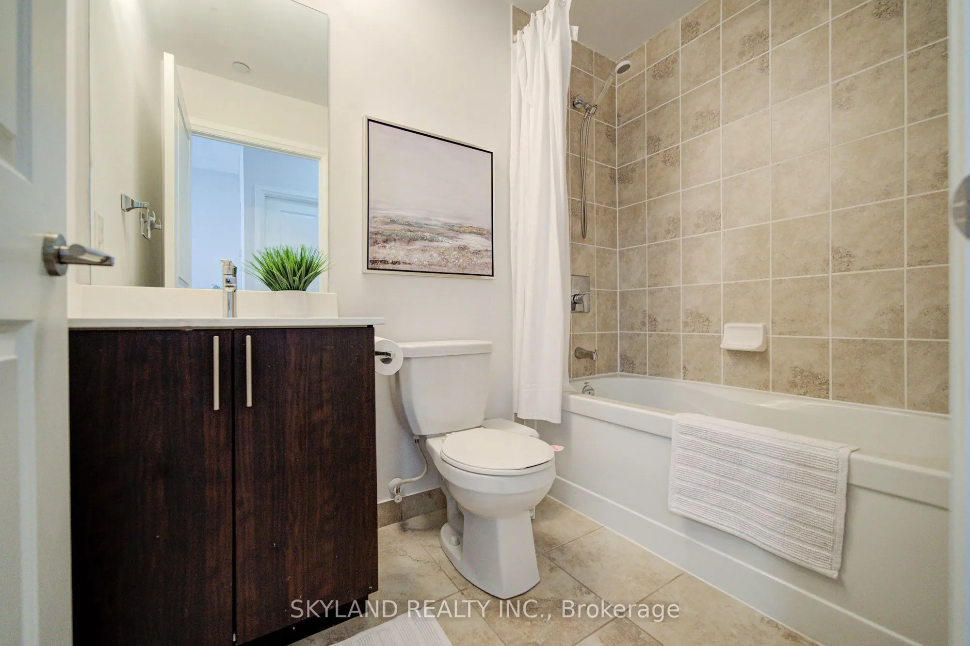 520 Steeles Avenue W #102