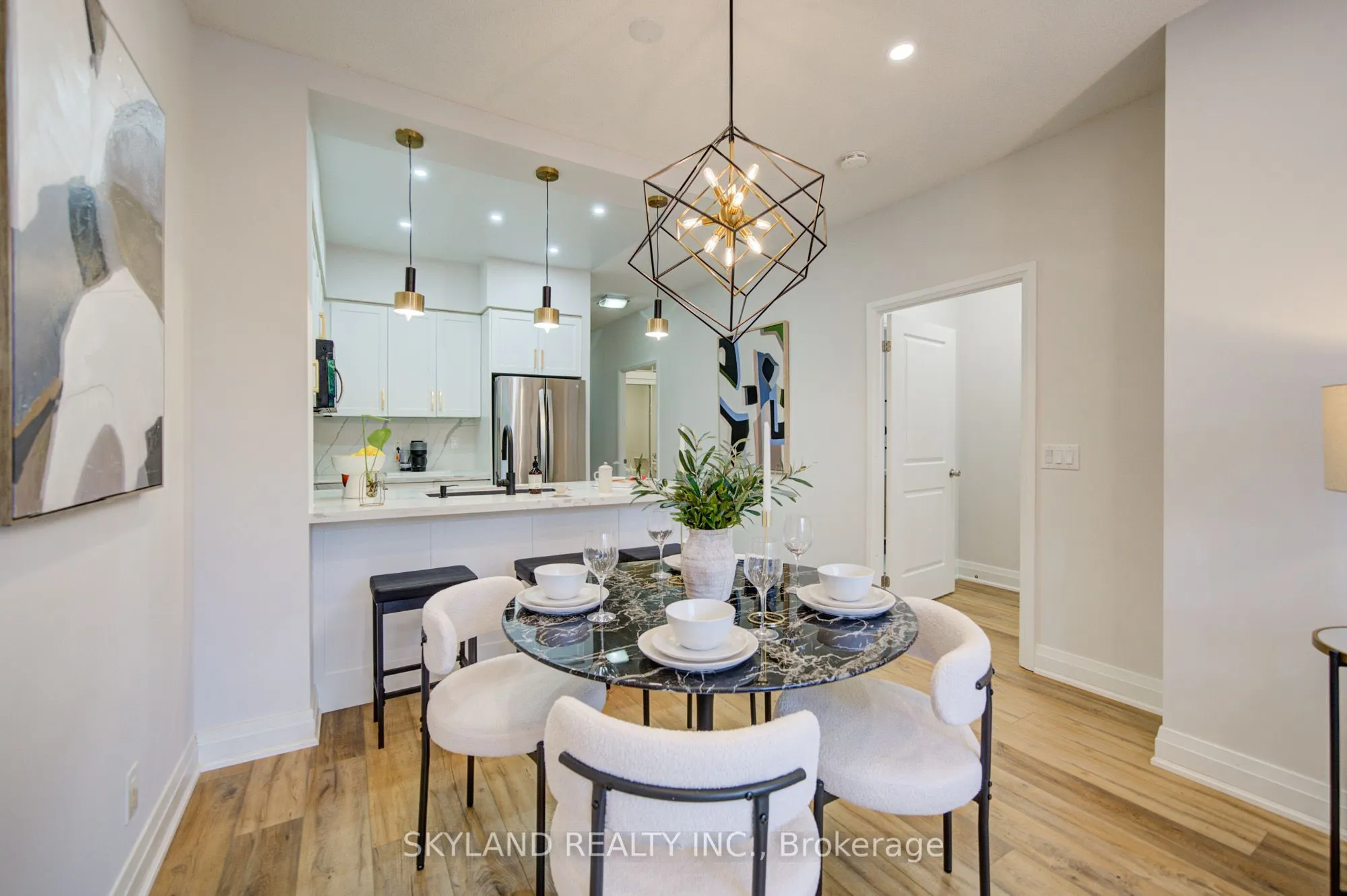 520 Steeles Avenue W #102