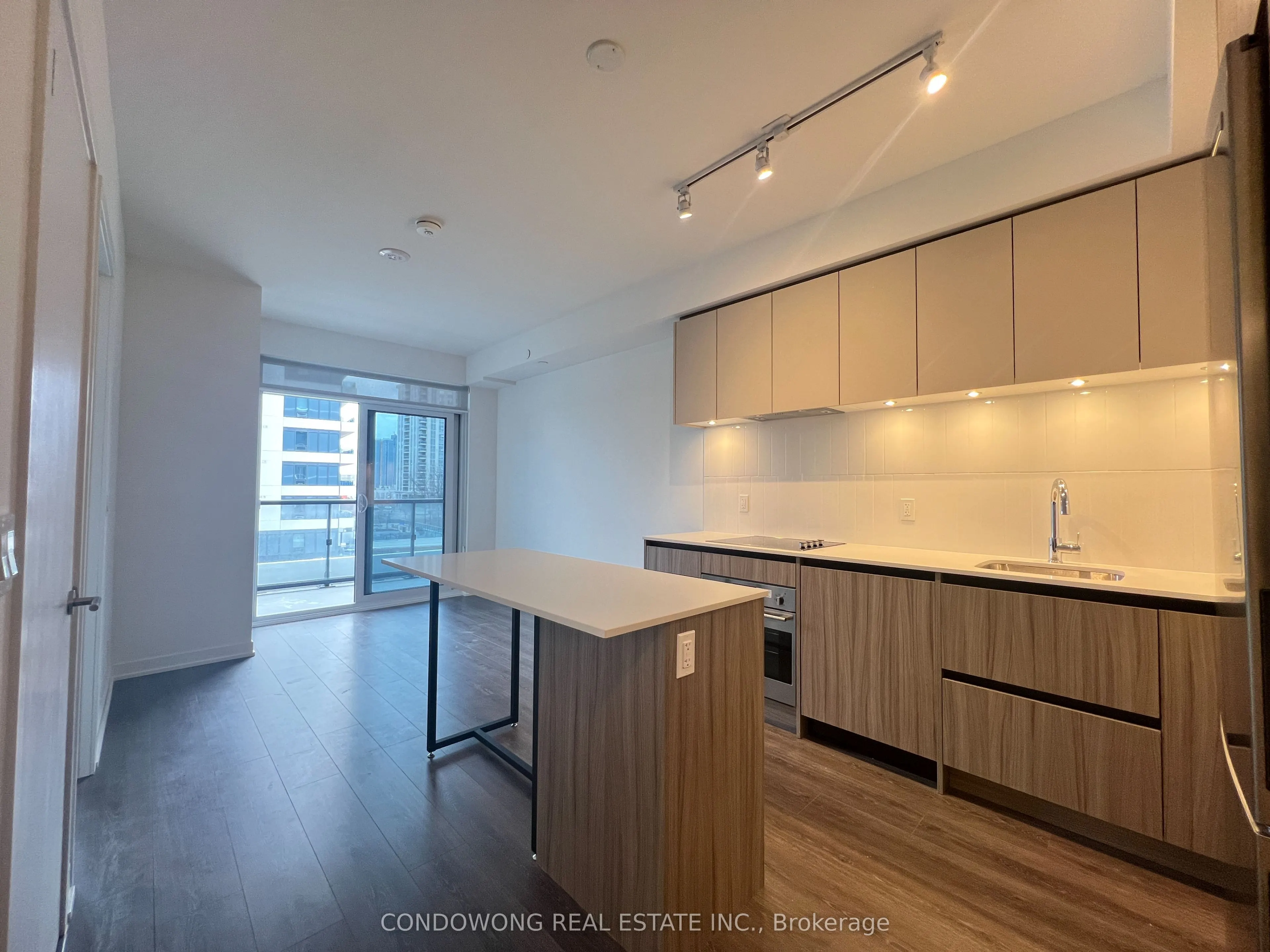7950 Bathurst Street #518