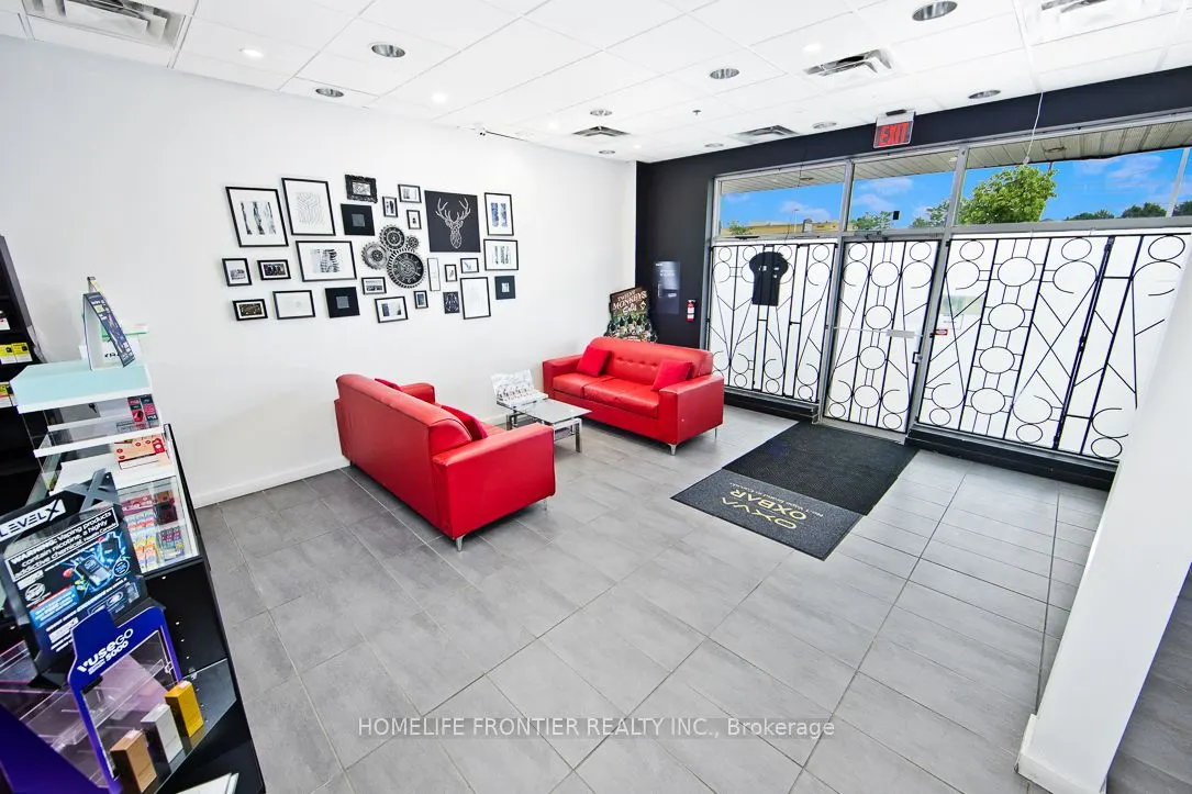 13390 Yonge Street