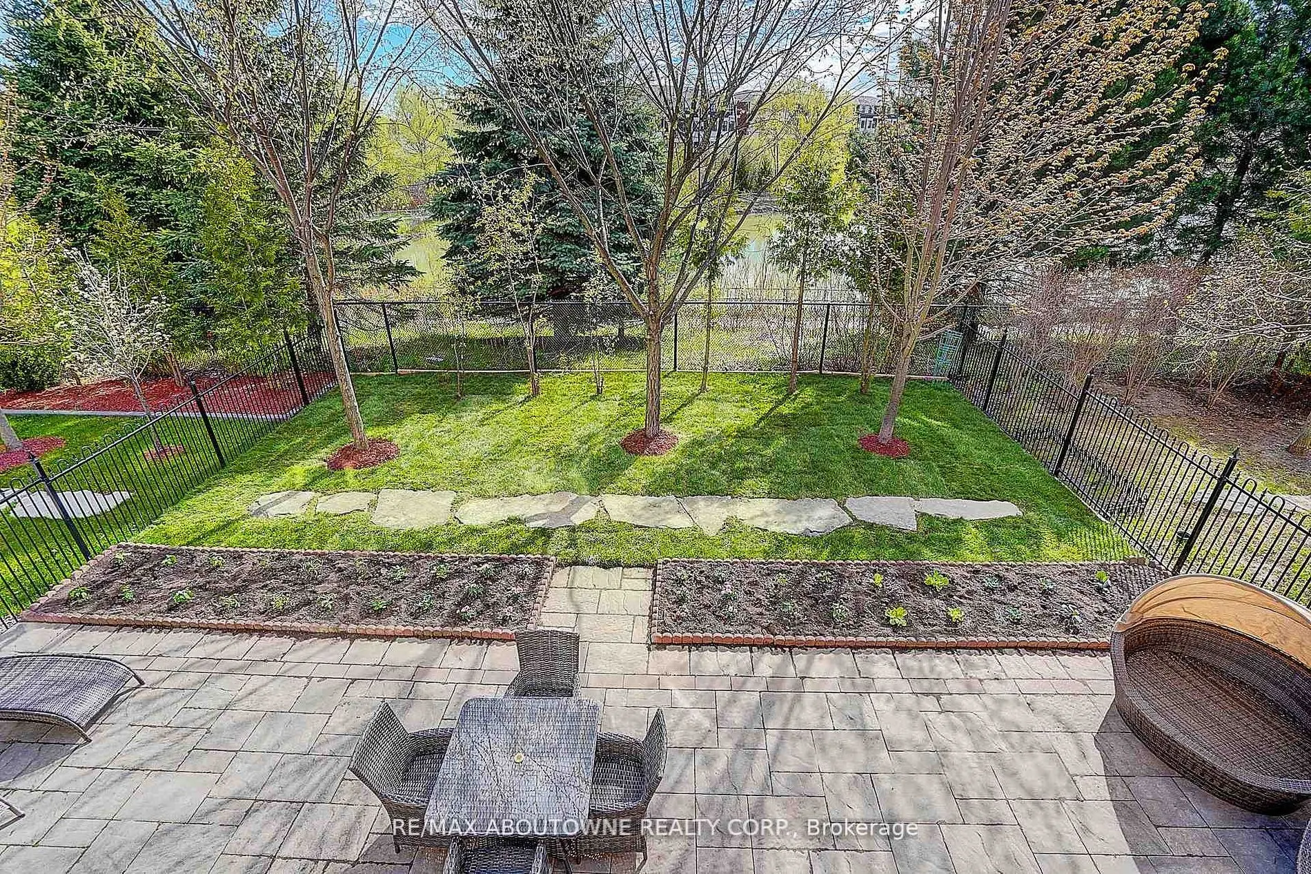16 Gracedale Drive